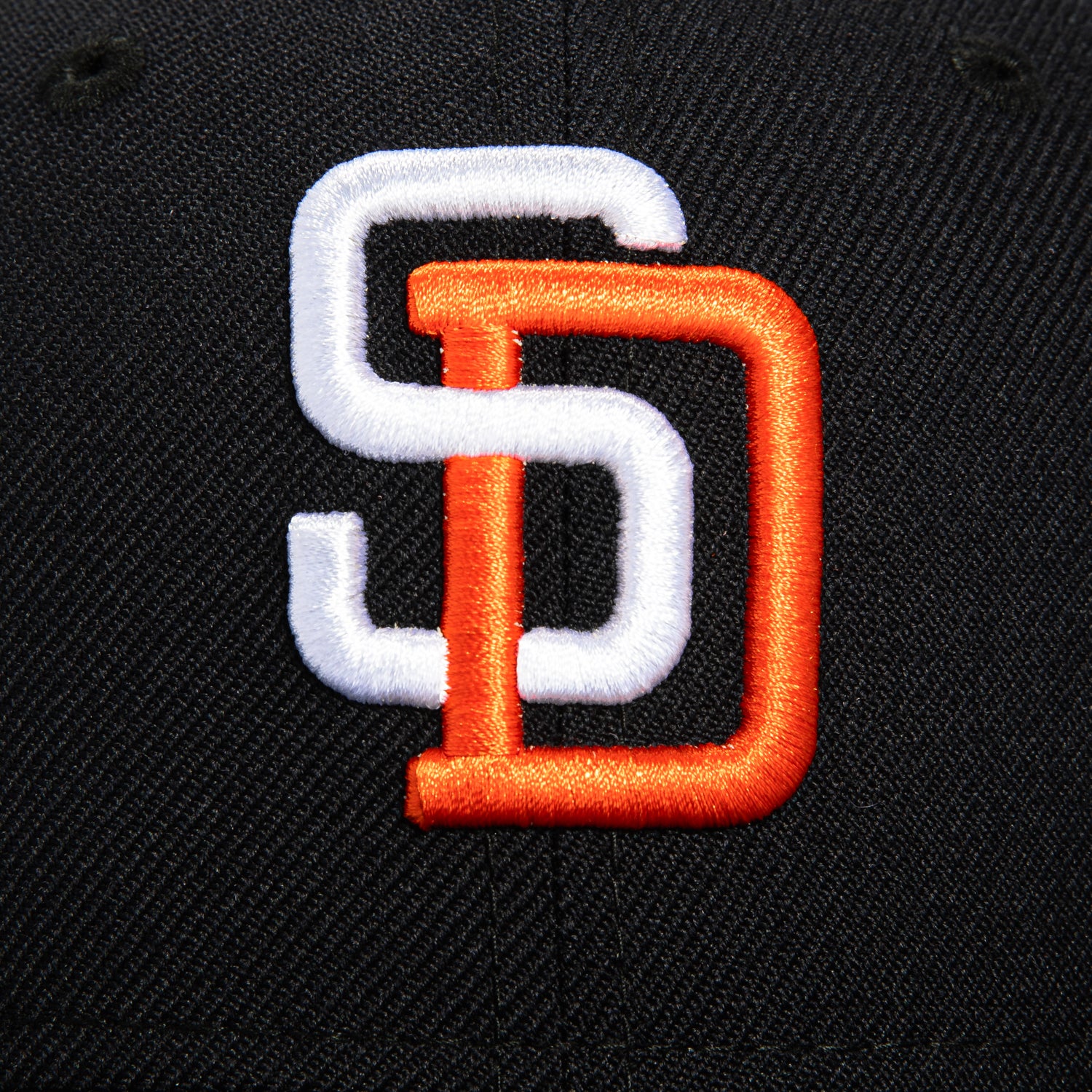New Era 59Fifty San Diego Padres 1998 World Series Patch Hat - Navy Blue Baseball Cap for Men & Women | Officially Licensed MLB Snapback | Perfect for Games, Collecting & Streetwear Fashion