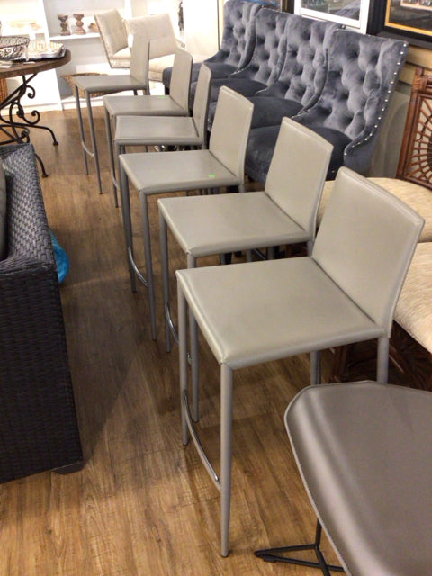 Set of 6 Calligaris Aida Grey Leather Bar Stools - Modern Kitchen Island & Counter Height Seating for Dining Room, Bar or Breakfast Nook