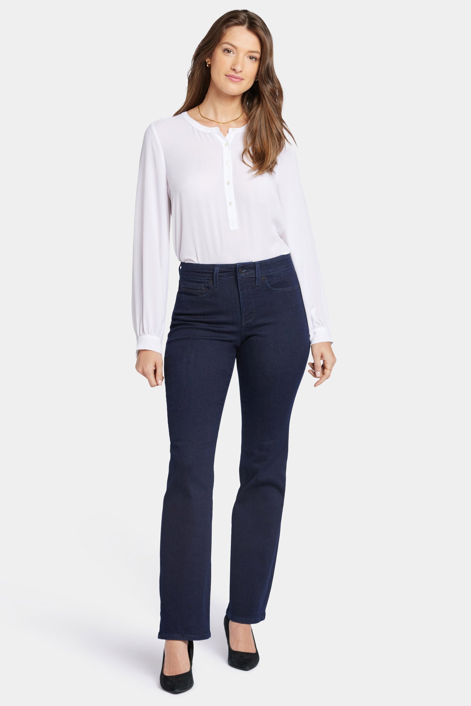 Blake Slim Flared Jeans for Petite Women - Classic Rinse Wash | Perfect for Casual Wear & Night Out