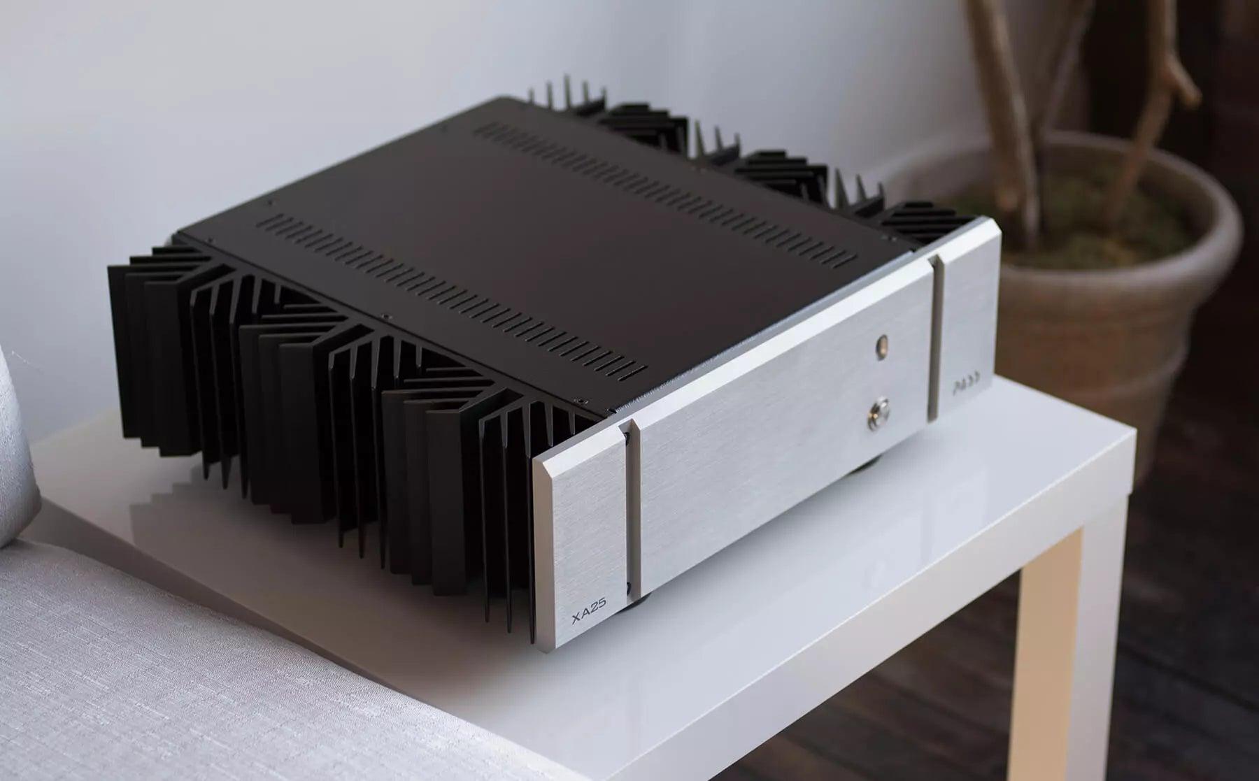 Pass Labs XA25 Stereo Power Amplifier - High-End Audio Equipment for Home Theater & Music Listening | Perfect for Audiophiles & Hi-Fi Systems