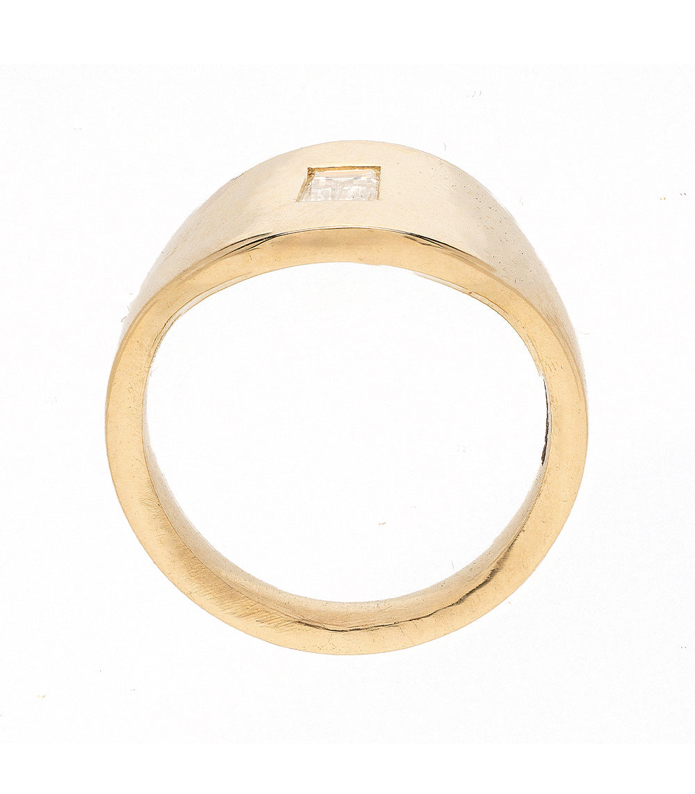 Modern Signet Ring with Baguette Diamond - Elegant Statement Jewelry for Women - Perfect for Weddings, Parties & Special Occasions