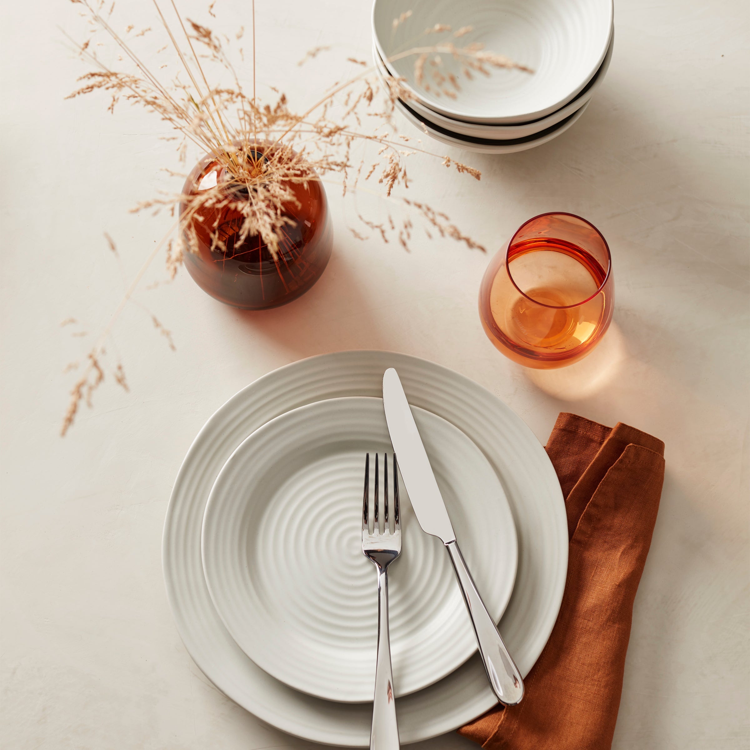 Premium Ridge White 12-Piece Dinnerware Set - Porcelain Plates, Bowls & Mugs - Elegant Dinnerware for Family Meals, Dinner Parties & Restaurant Use