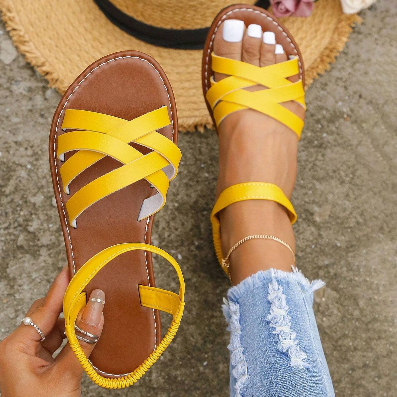 Oelaio Women's Fashion Sandals 2024 - Oversized Flat Roman Beach Sandals for Women, Size 9.5 in Pink | Comfortable Summer Shoes for Walking, Travel & Casual Outings