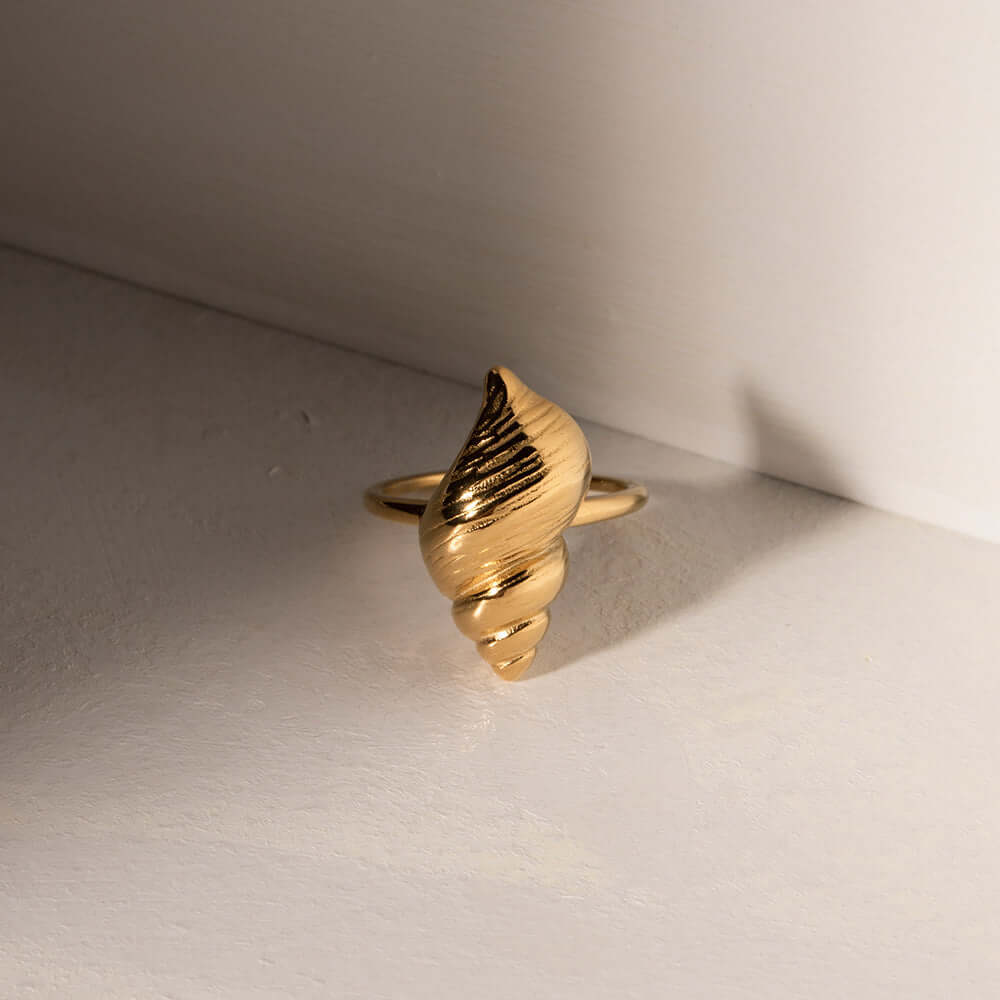 18K Gold Conch Shell Whisper Open Thumb Ring - Elegant Adjustable Statement Jewelry for Women | Perfect for Boho Fashion, Beach Weddings & Everyday Wear (JDR732)