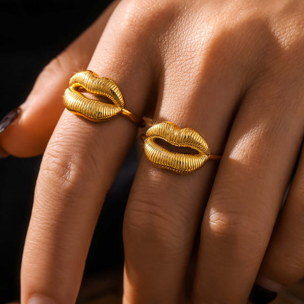 Quirky Kissing Lip Ring Stackable - A933 | Fun & Stylish Body Jewelry for Parties, Dates & Self-Expression