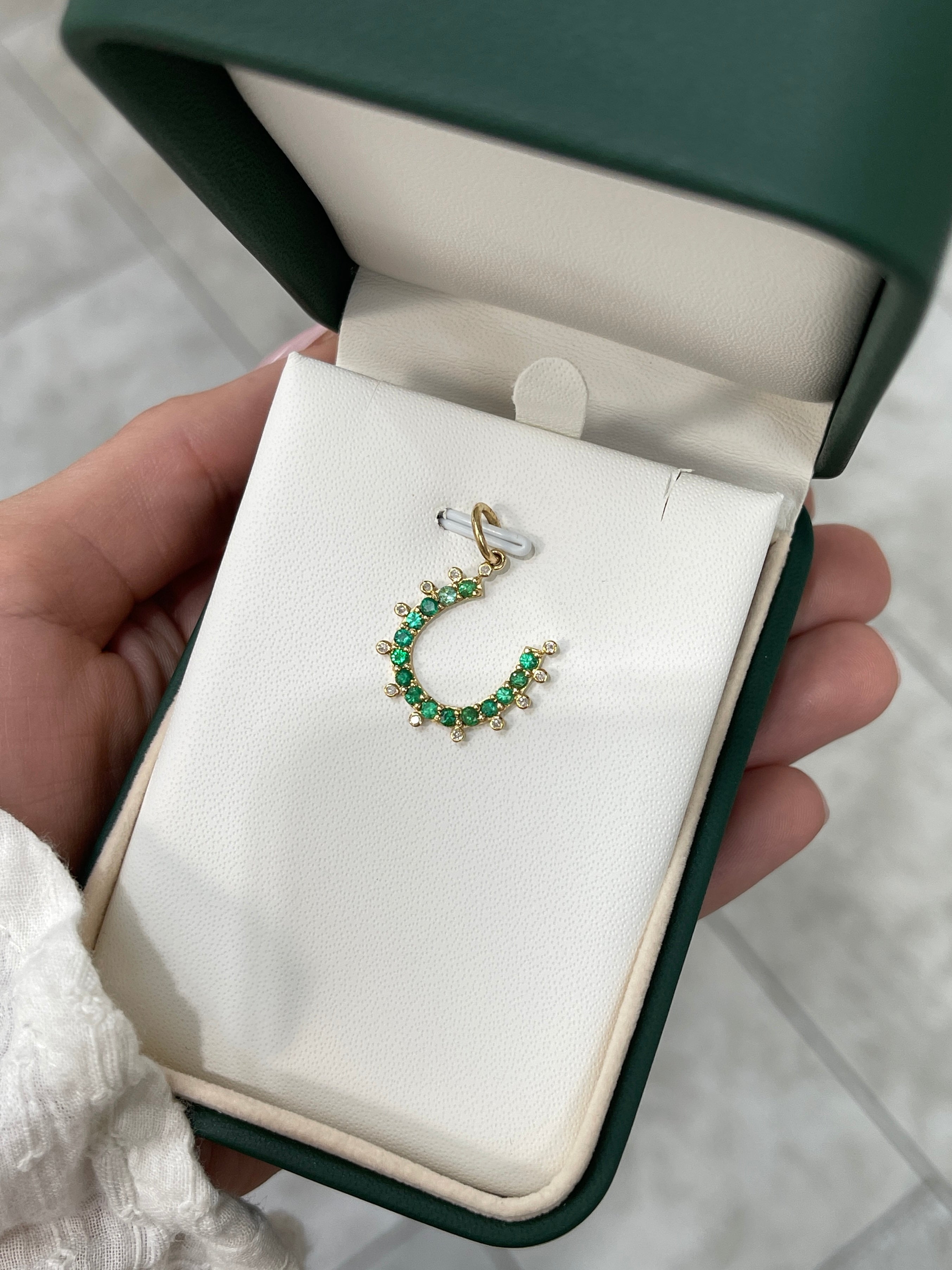 0.98tcw 14K Gold Emerald & Diamond Horseshoe Pendant Necklace for Women - Elegant Lucky Charm Jewelry Gift for Birthday, Anniversary & Special Occasions