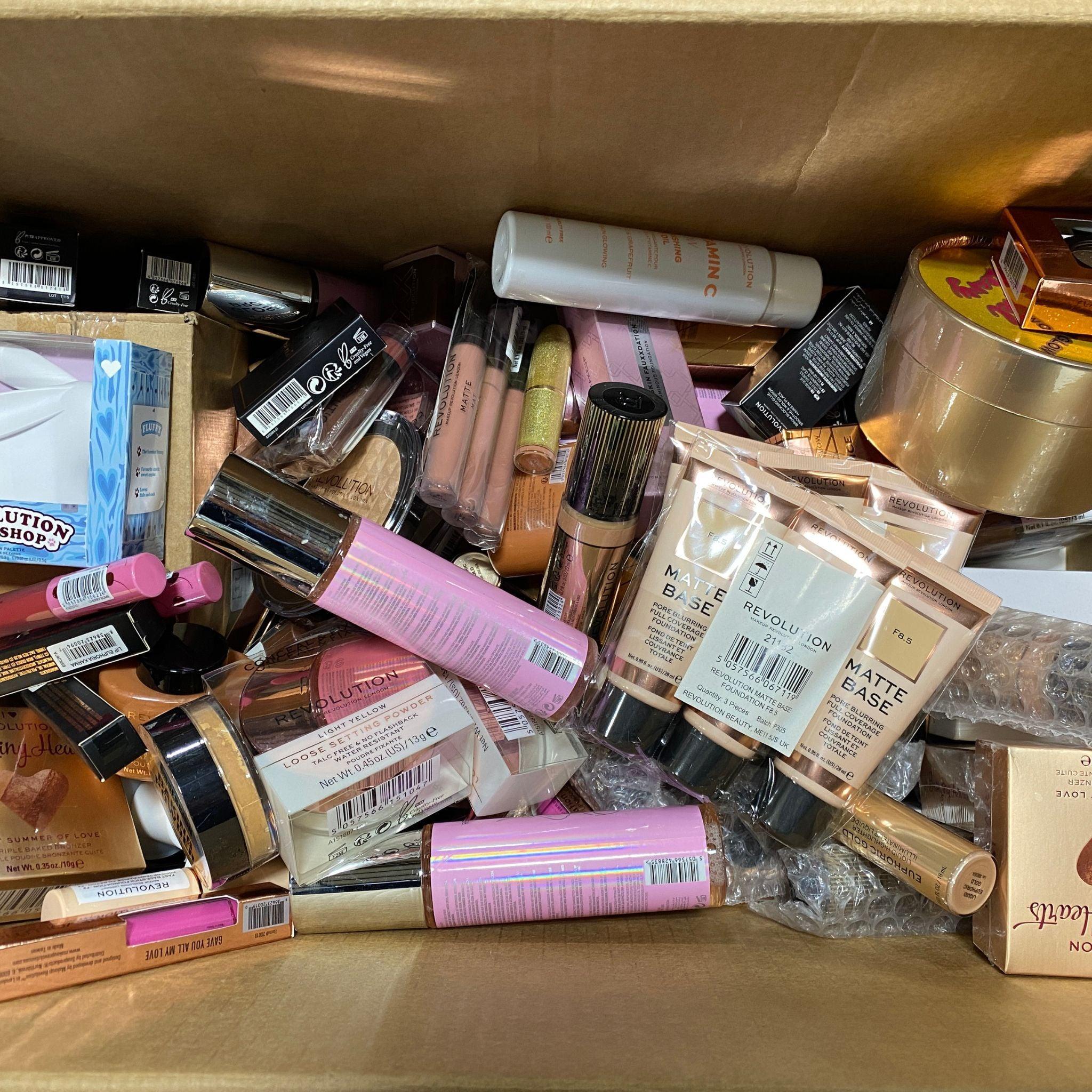 Revolution Cosmetics Assorted 250 Pcs Box - Perfect for Makeup Artists, Beauty Enthusiasts & Professional Makeup Kits
