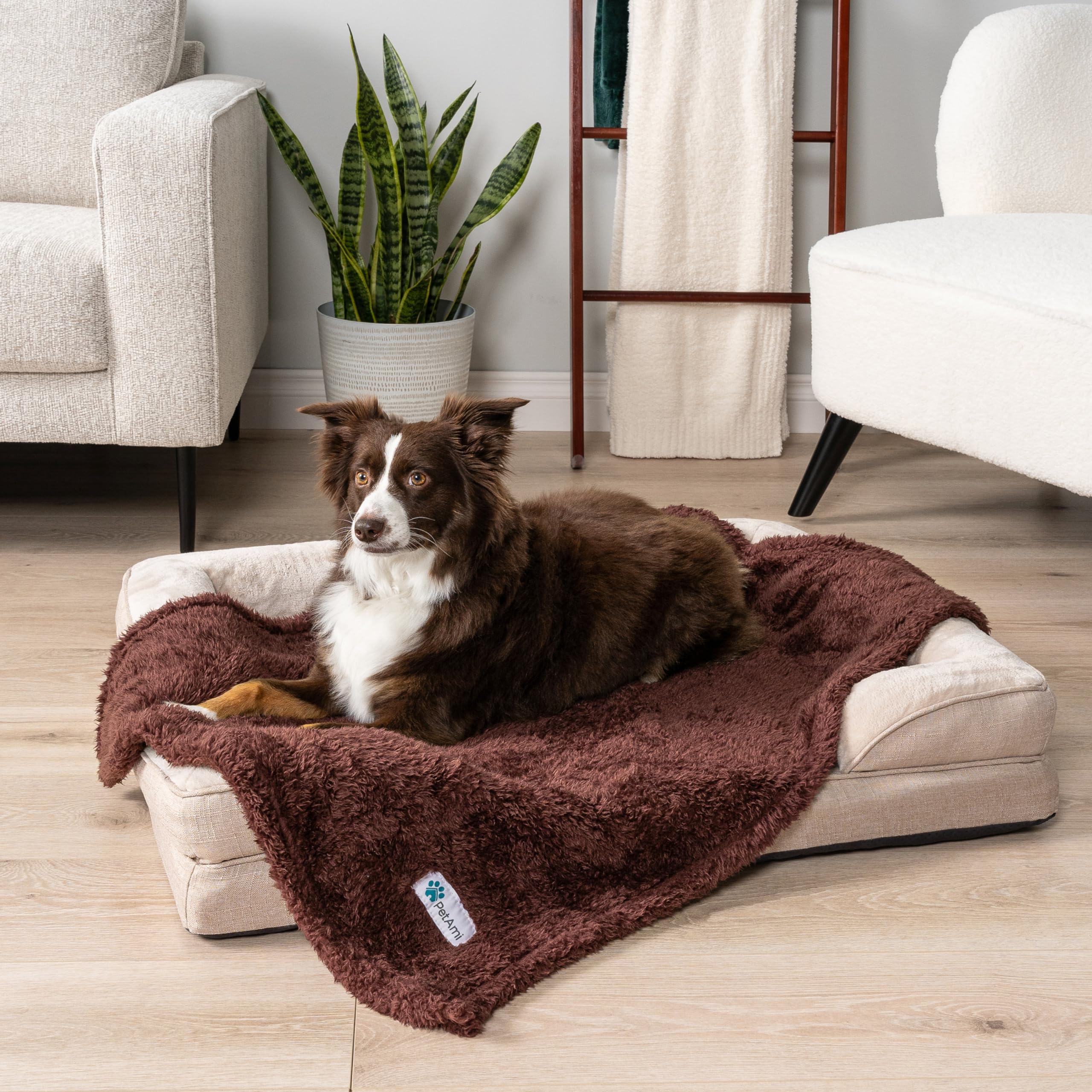 PetAmi Fluffy Dog Blanket for Small Dogs - Soft Sherpa Fleece for Couch & Bed