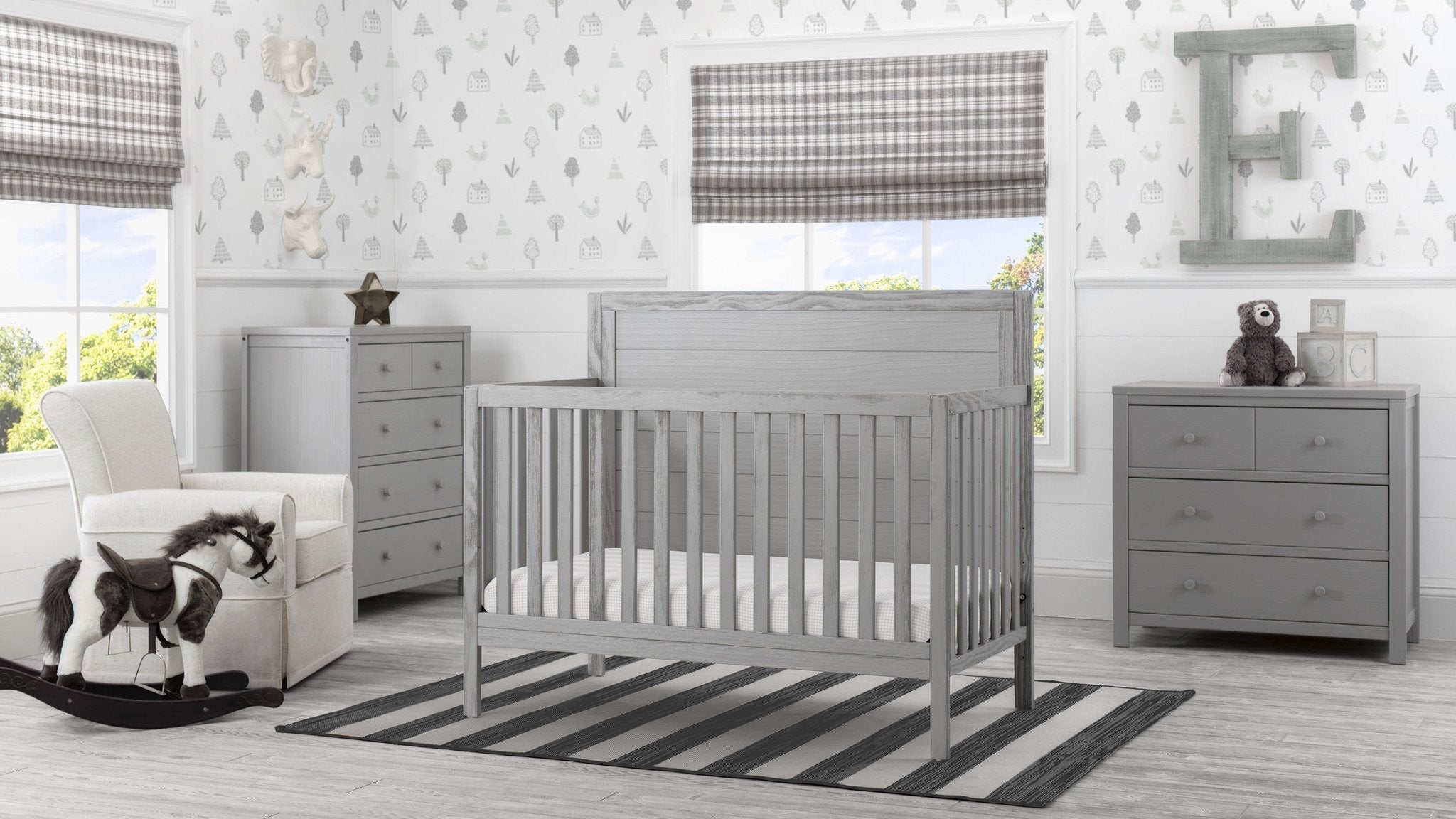Cambridge 4-in-1 Convertible Baby Crib - Toddler Bed & Daybed with Mattress - Nursery Furniture for Boys & Girls - Perfect for Bedrooms, Daycare & Guest Rooms
