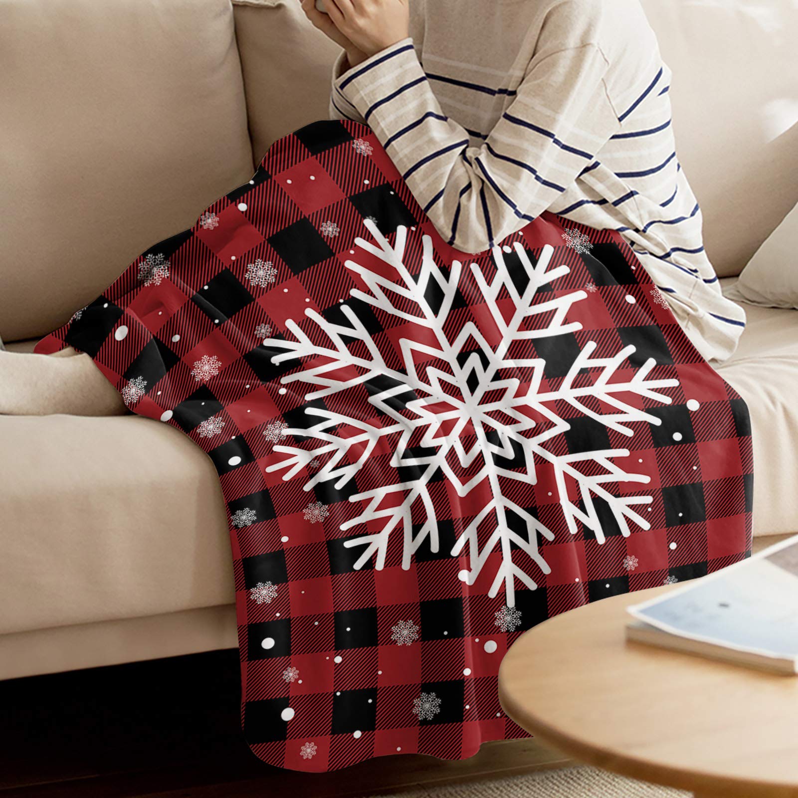 Christmas Fleece Blanket - Snowflake Pattern Soft Warm Throw Blanket for Couch, Sofa & Bed - Red Black Buffalo Plaid Microfiber Blankets for Women, Men & Kids - 40x50 Inch Winter Decor - Perfect for Cozy Nights, Holiday Gifts & Christmas Home Decor