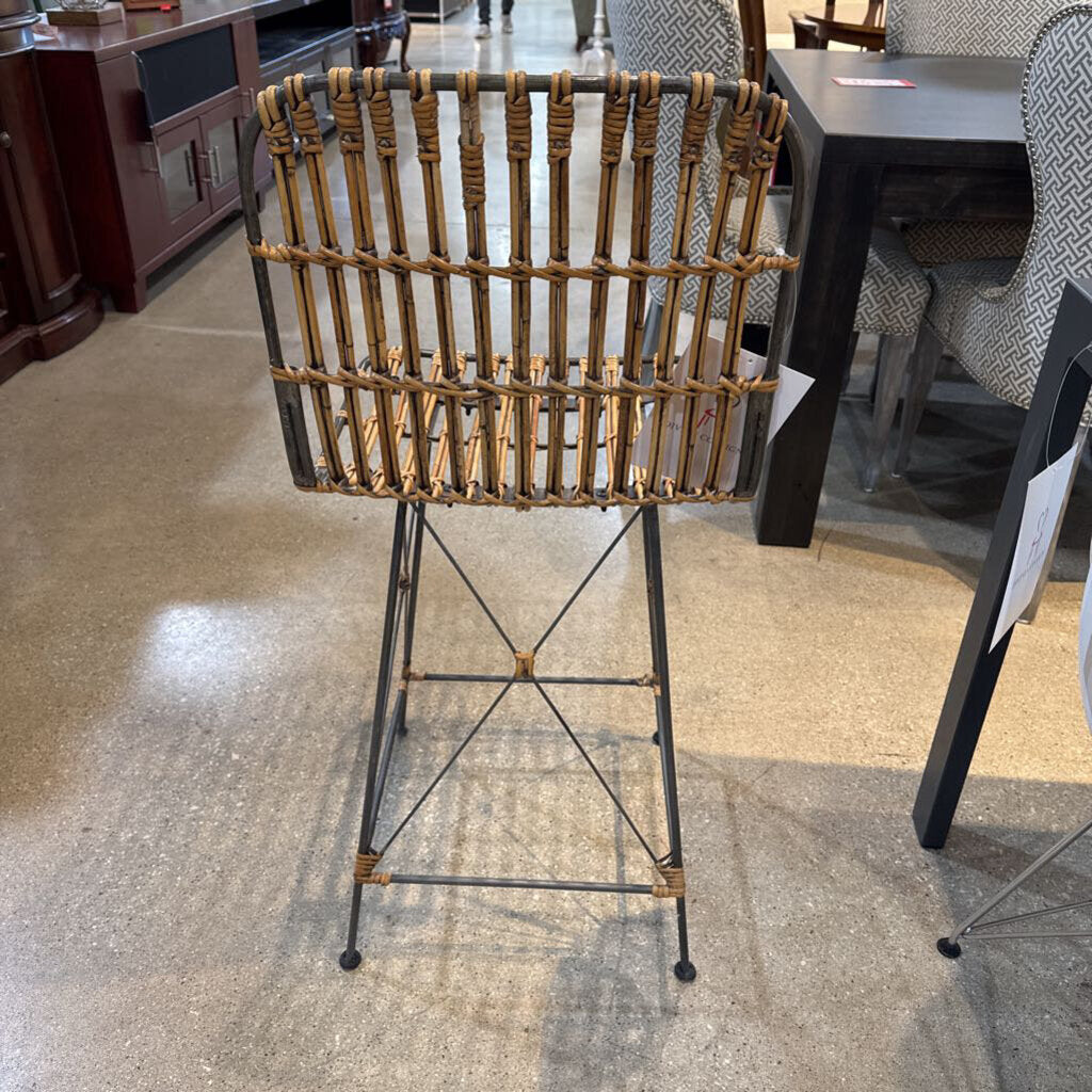 Safevieh Minerva Wicker Counter Height Bar Stool 16