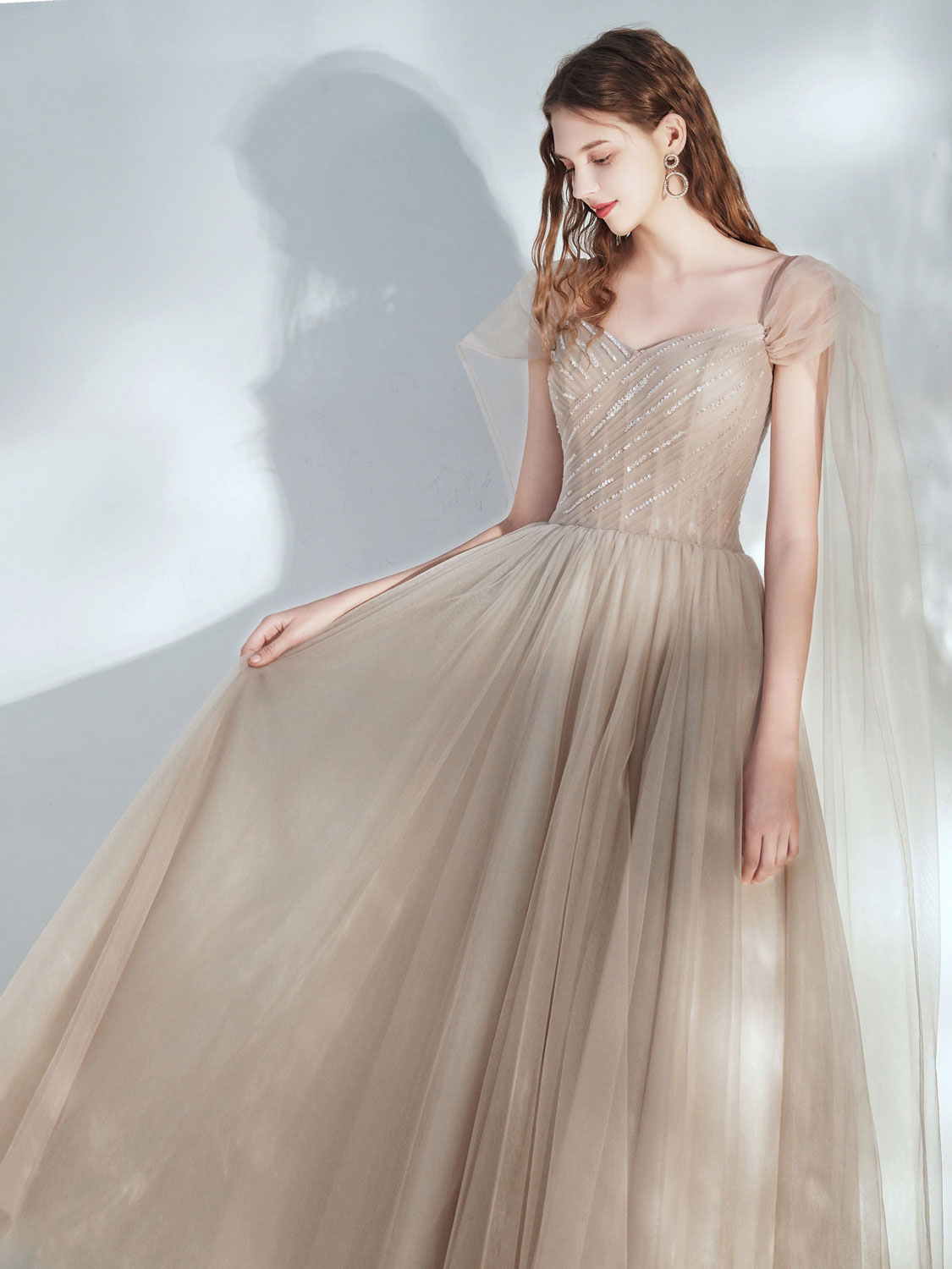 Elegant A-Line Tulle Champagne Long Prom Dress for Women - Formal Evening Gown for Homecoming, Wedding, and Special Occasions