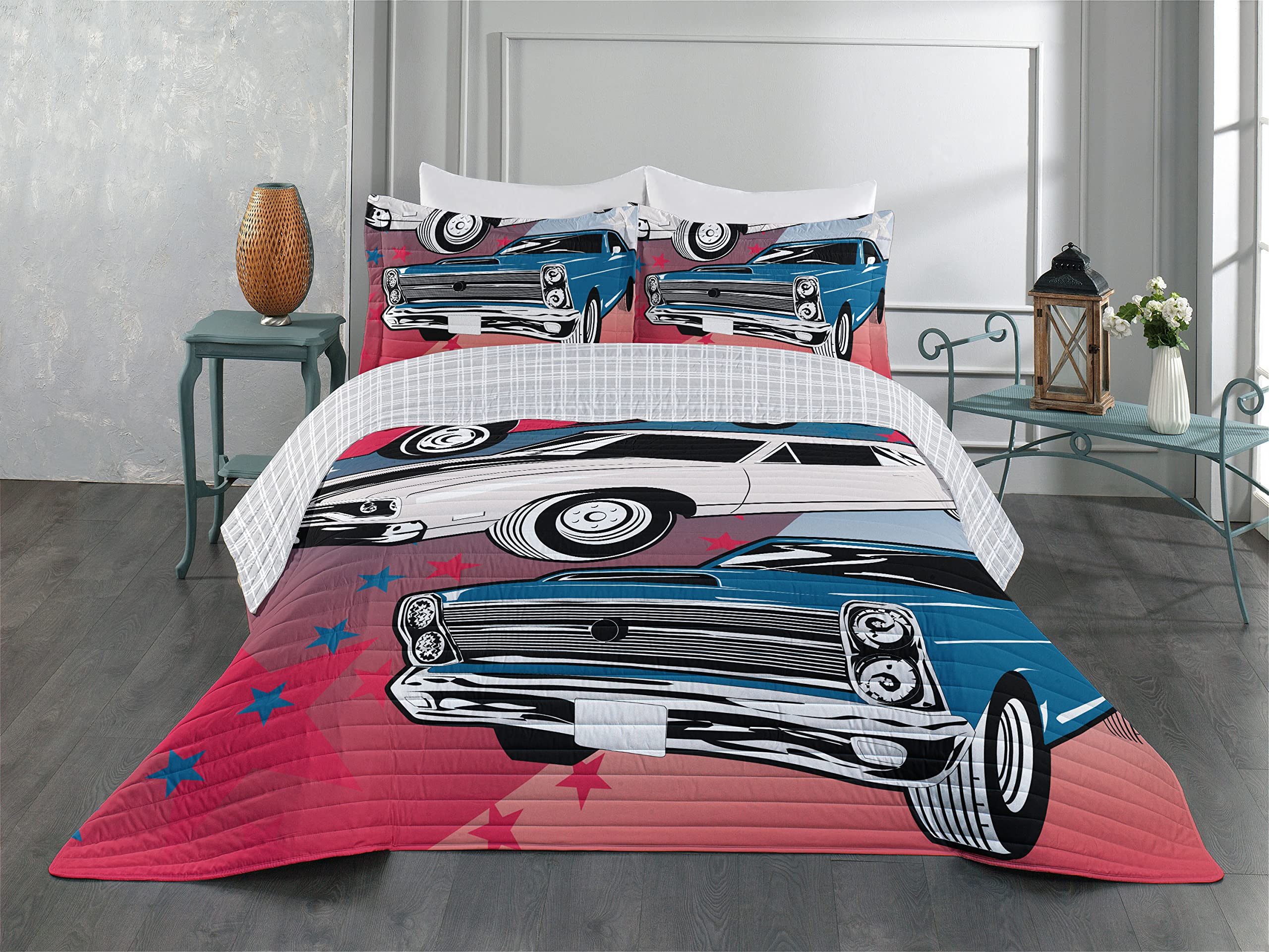 Ambesonne Reversible King Size Bedspread Set with Pillow Shams - Vintage American Muscle Car Pop Art Design in Red, Beige & Blue | Microfiber Comforter for Bedroom Decor | Perfect for Car Enthusiasts & Retro Theme Bedrooms