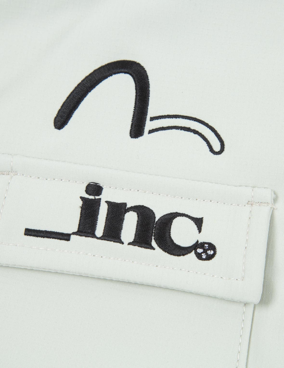 Stylish Seagull Embroidered Patch Pants for Men & Women - Trendy Streetwear Fashion for Casual Outings & Beach Vacations