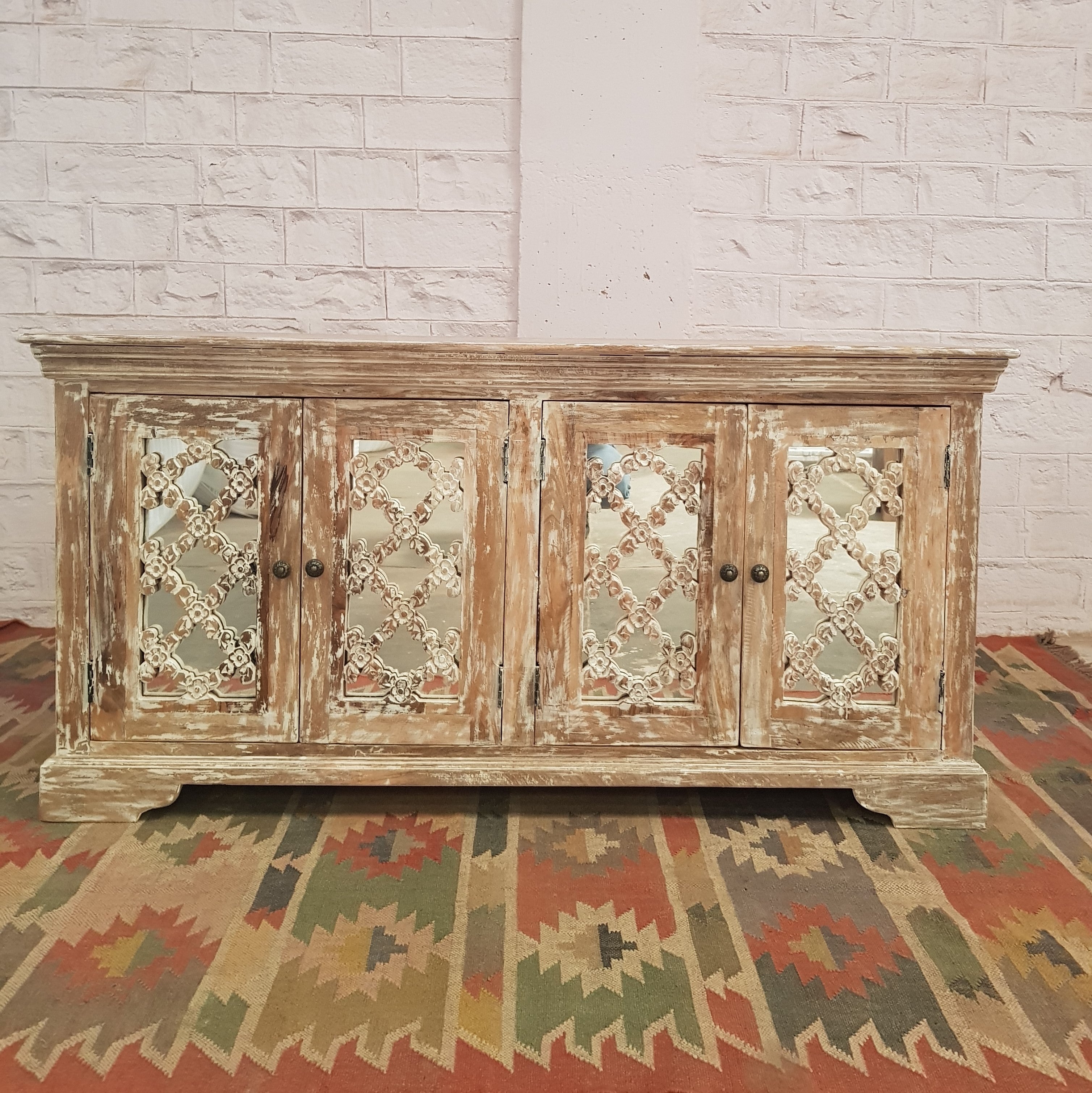 French Arched Hand Carved Wooden Buffet Sideboard - White Wash Finish - 160x40x80cm - Perfect for Dining Room Storage & Farmhouse Decor