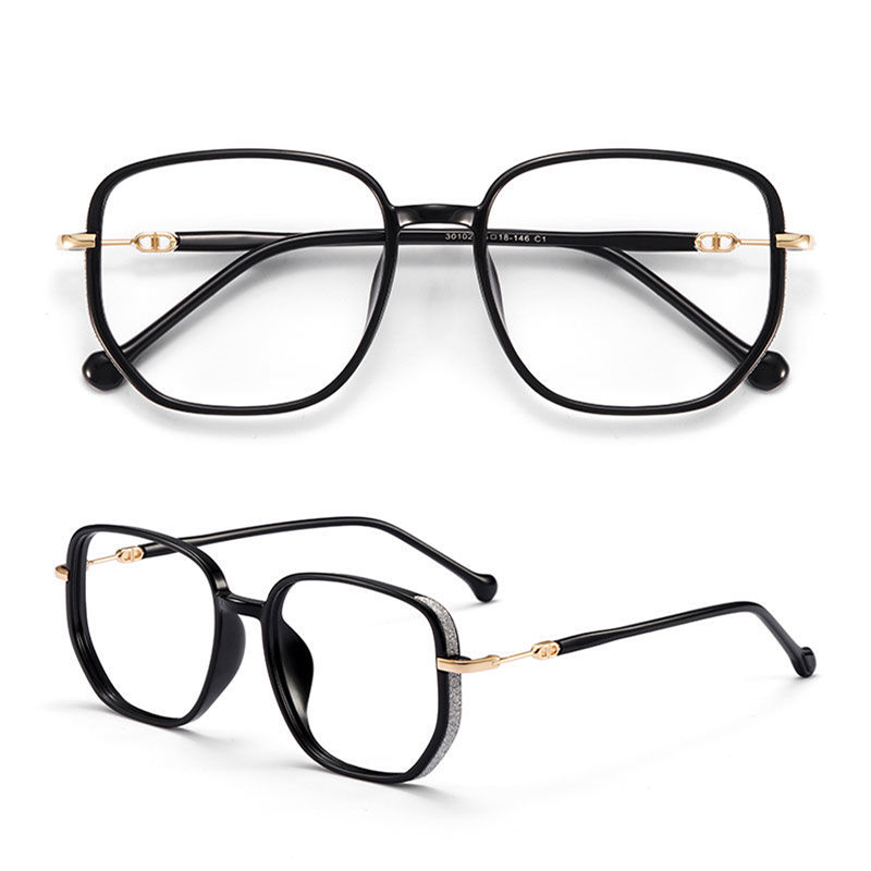 Stylish Women's Diamond Rimmed Portable Fashion Glasses - Lightweight & Trendy Eyewear for Everyday Wear, Travel, and Special Occasions