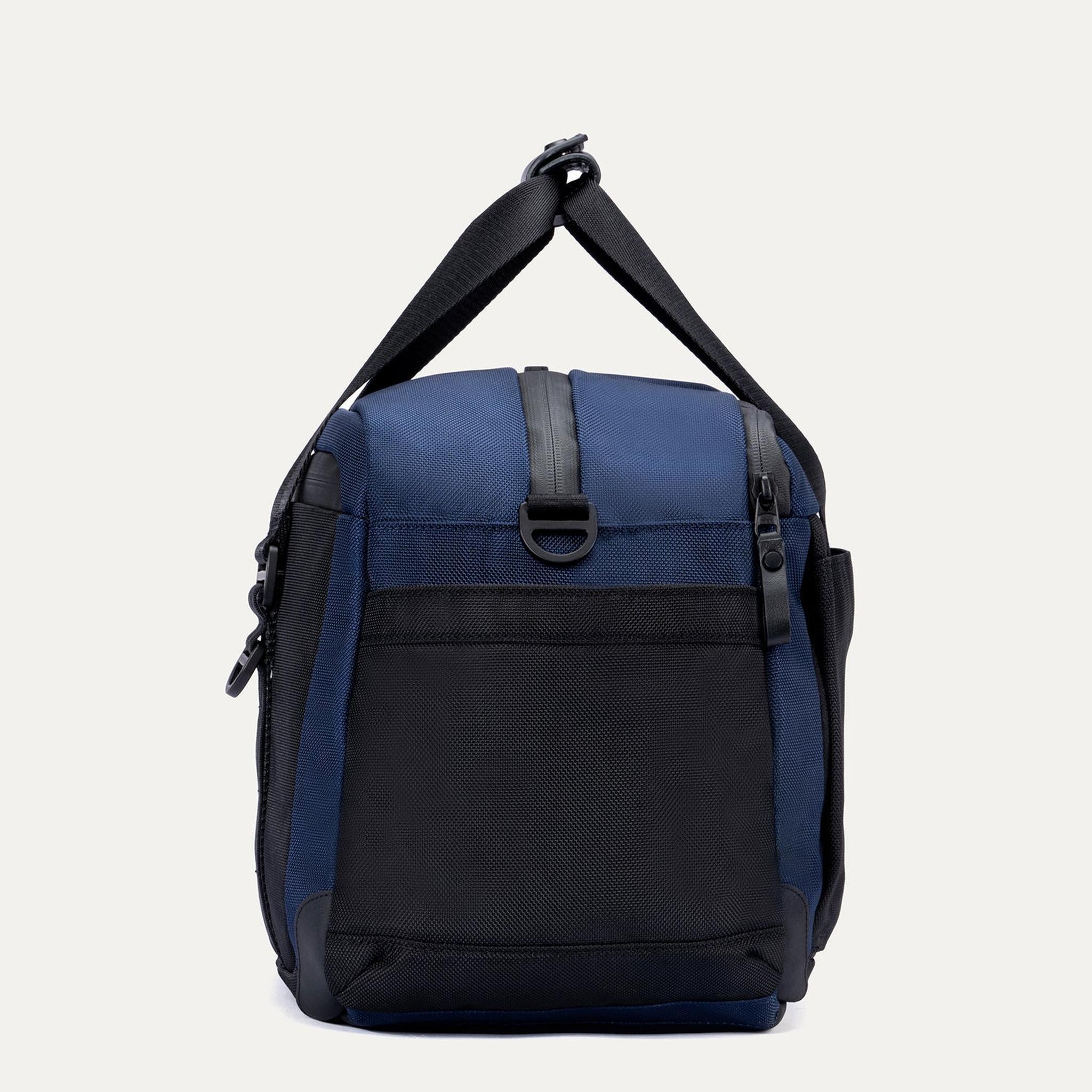 Travelpro Altitude Day to Day Duffel Bag - Lightweight Carry-On Luggage for Business & Weekend Travel - Perfect for Gym, Work & Overnight Trips