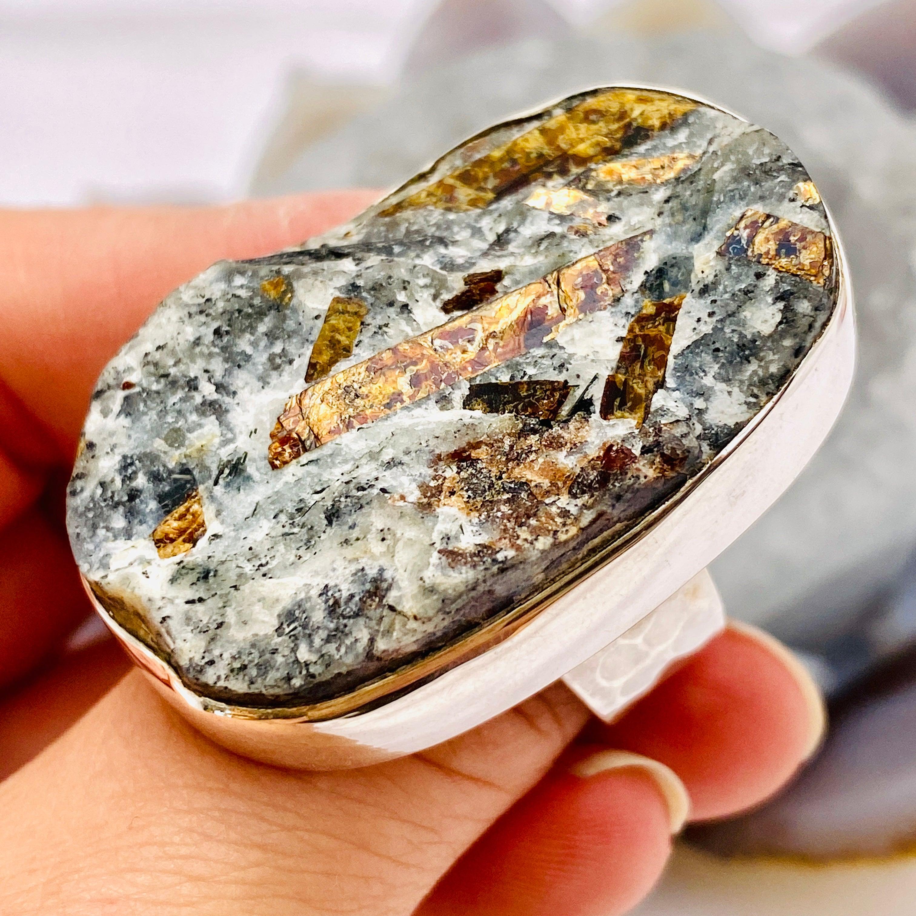 Golden Astrophyllite Oval Ring with Beaten Band - Size 10 - KRGJ1481 - Perfect for Boho Jewelry & Spiritual Healing Gifts