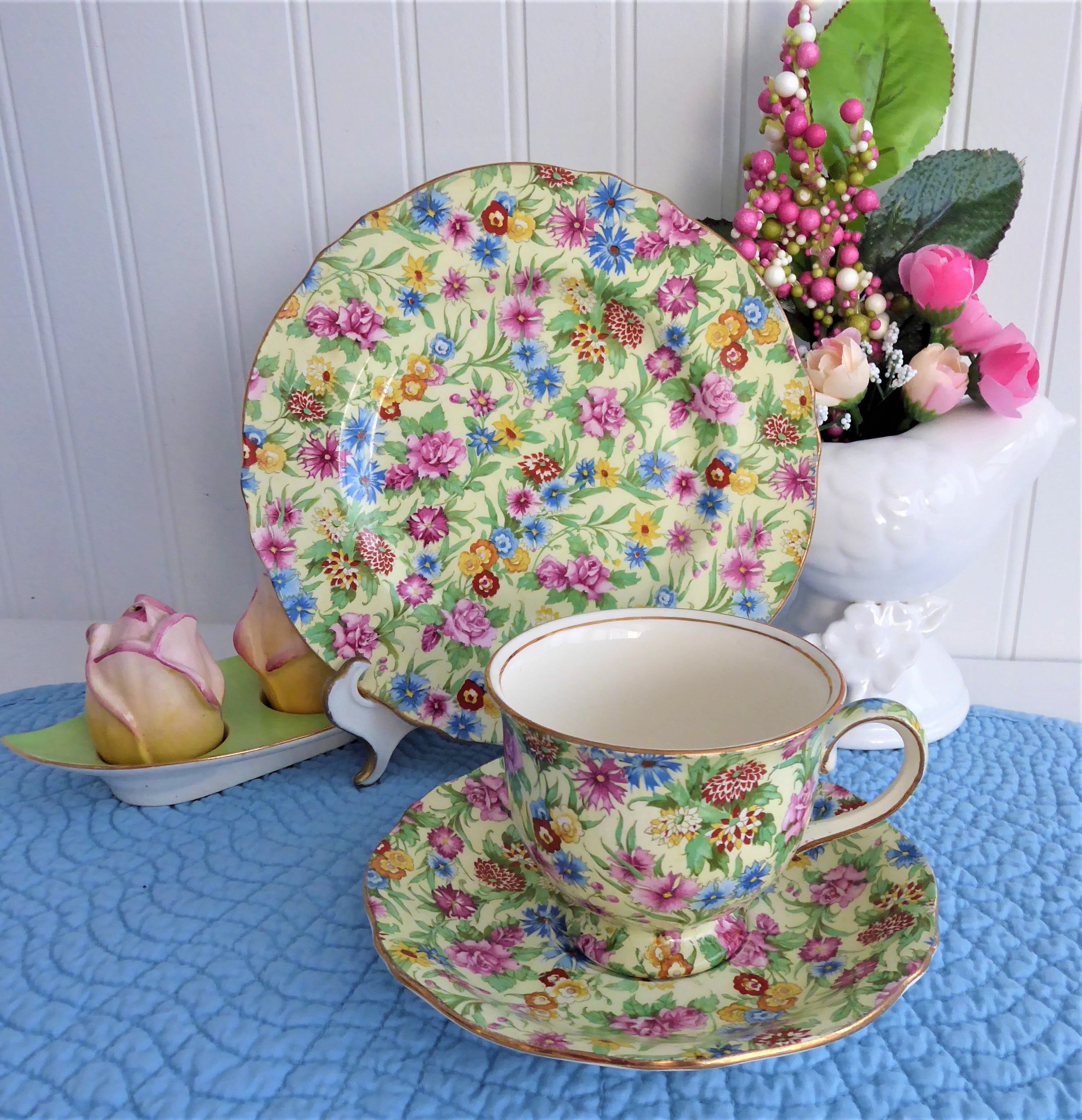 Vintage Royal Winton Grimwades England 1950s Kew Chintz Teacup Trio Set - Floral Porcelain Tea Cups for Afternoon Tea, Collectible Fine China for Home Decor & Gift