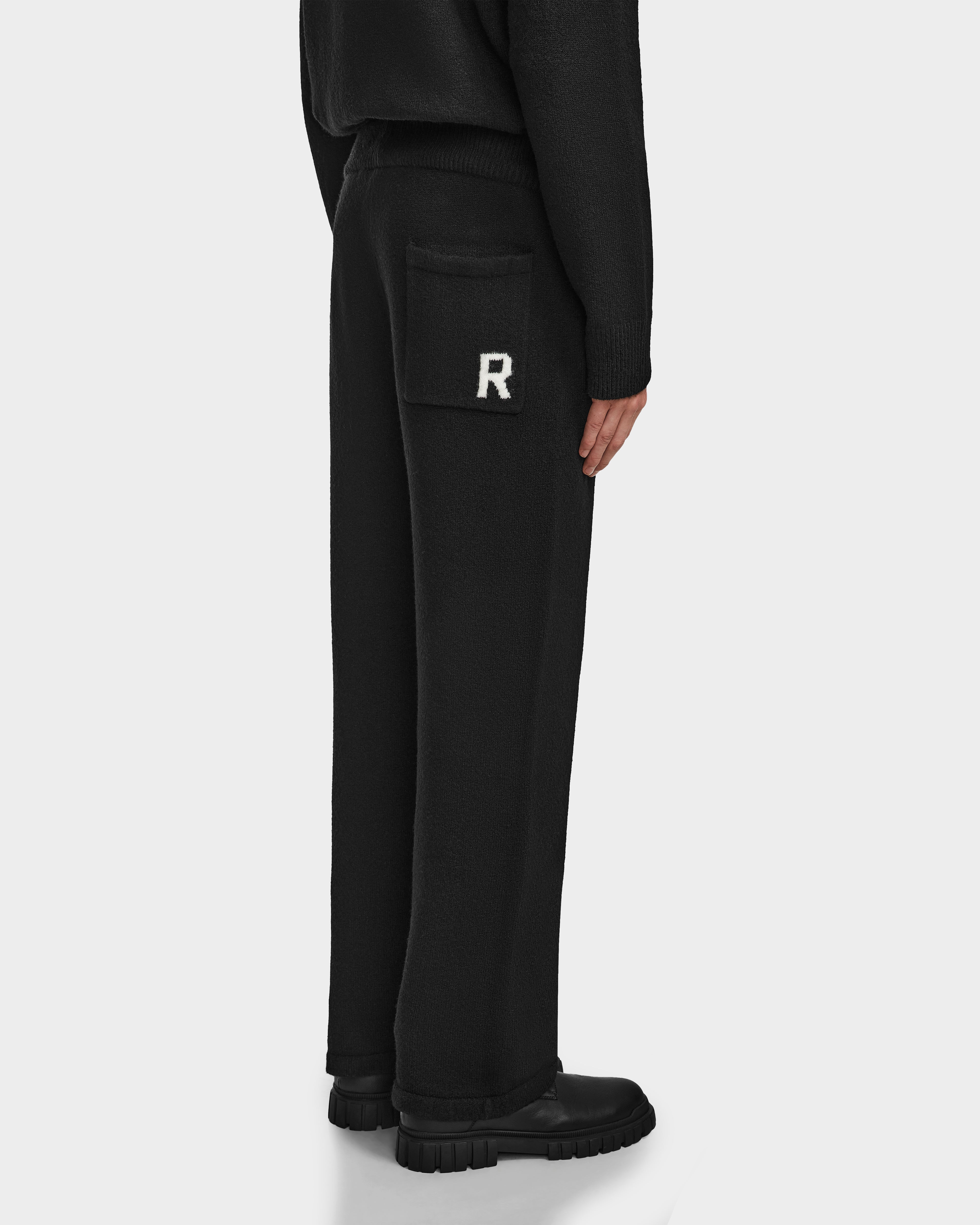 GEIGER 9524512 Black M - Premium Quality Men's Dress Shirt for Business & Formal Occasions