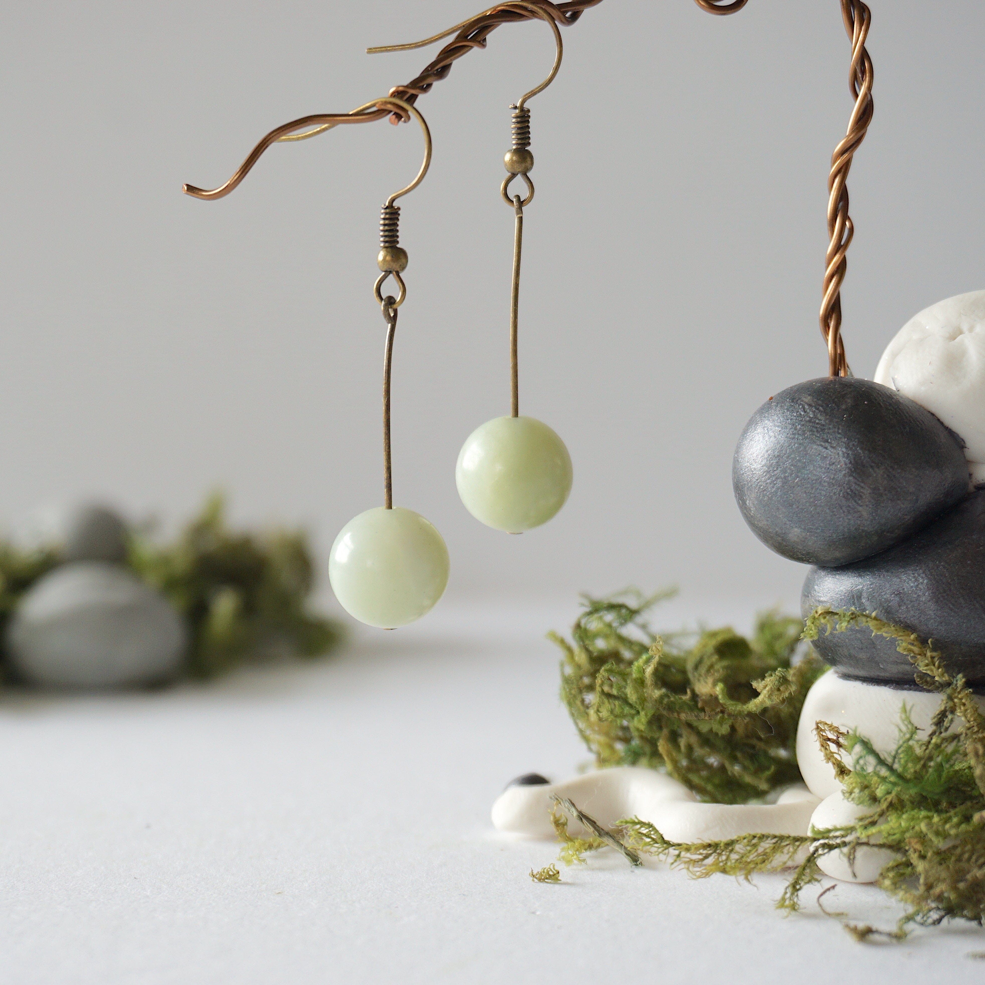 Exquisite Jade Bead Drop Earrings in Antique Bronze - Elegant Dangle Jewelry for Women, Perfect for Weddings, Parties & Special Occasions