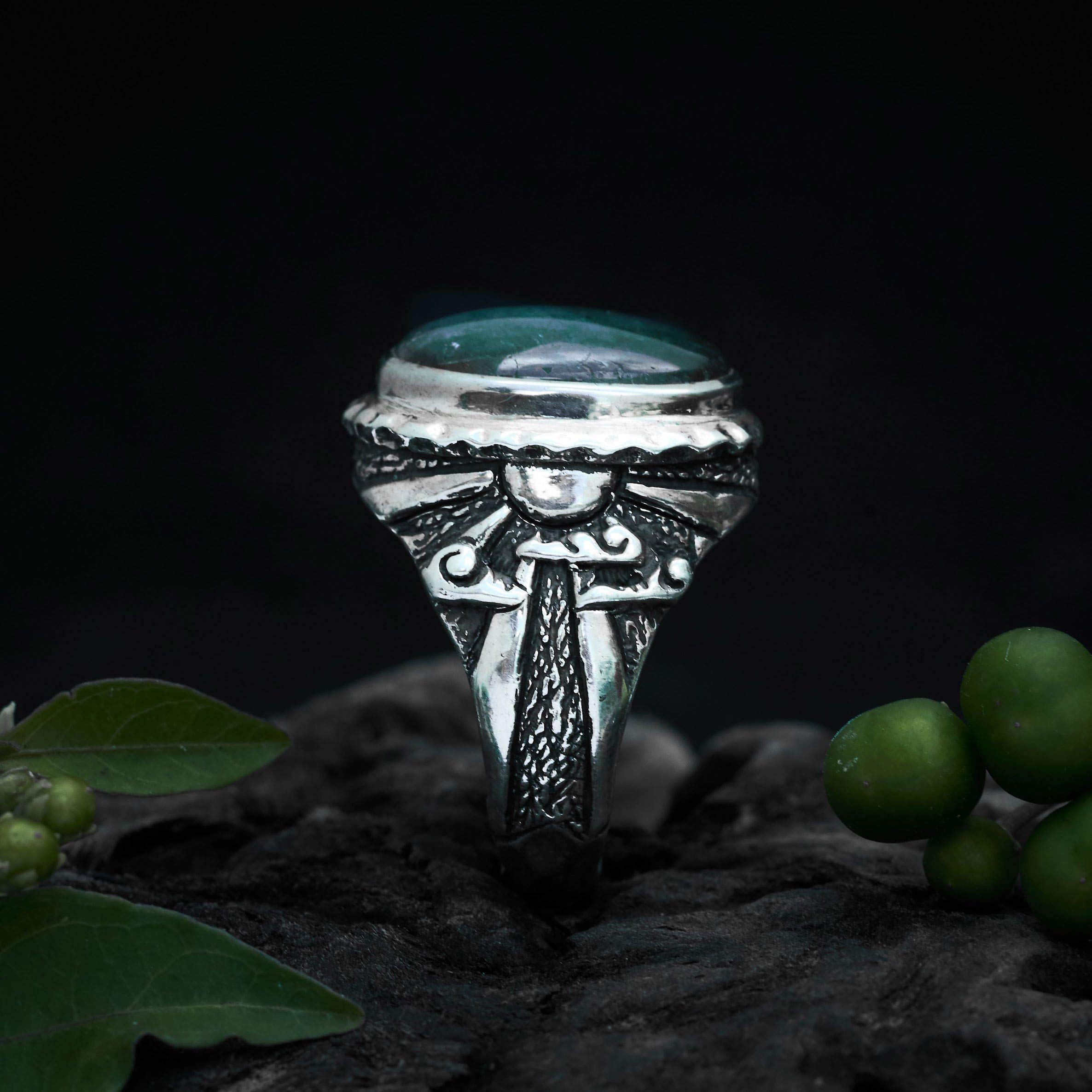 Handmade Labradorite Sterling Silver Ring - Tibetan Inspired Statement Jewelry for Women | Perfect for Boho Fashion, Spiritual Healing & Gift Giving