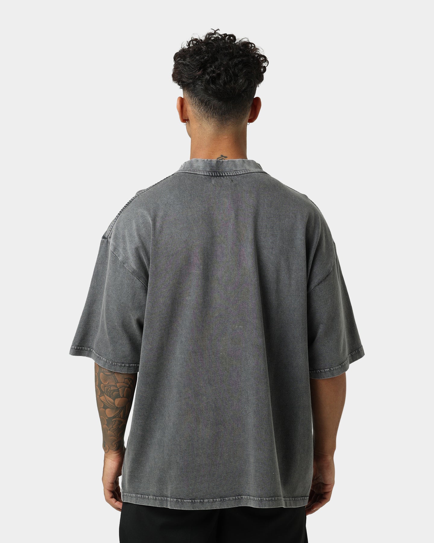 Vintage Pegasus Graphic T-Shirt for Men & Women - Soft Cotton Charcoal Grey Tee - Casual Wear, Street Style, Gift Idea