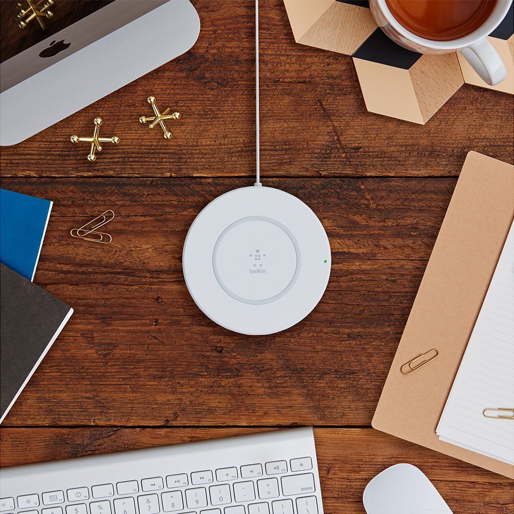 Belkin 7.5W Fast Wireless Charging Pad - Qi Certified for iPhone, Samsung Galaxy & AirPods - EU Plug (White) | Perfect for Bedside, Office & Car Charging