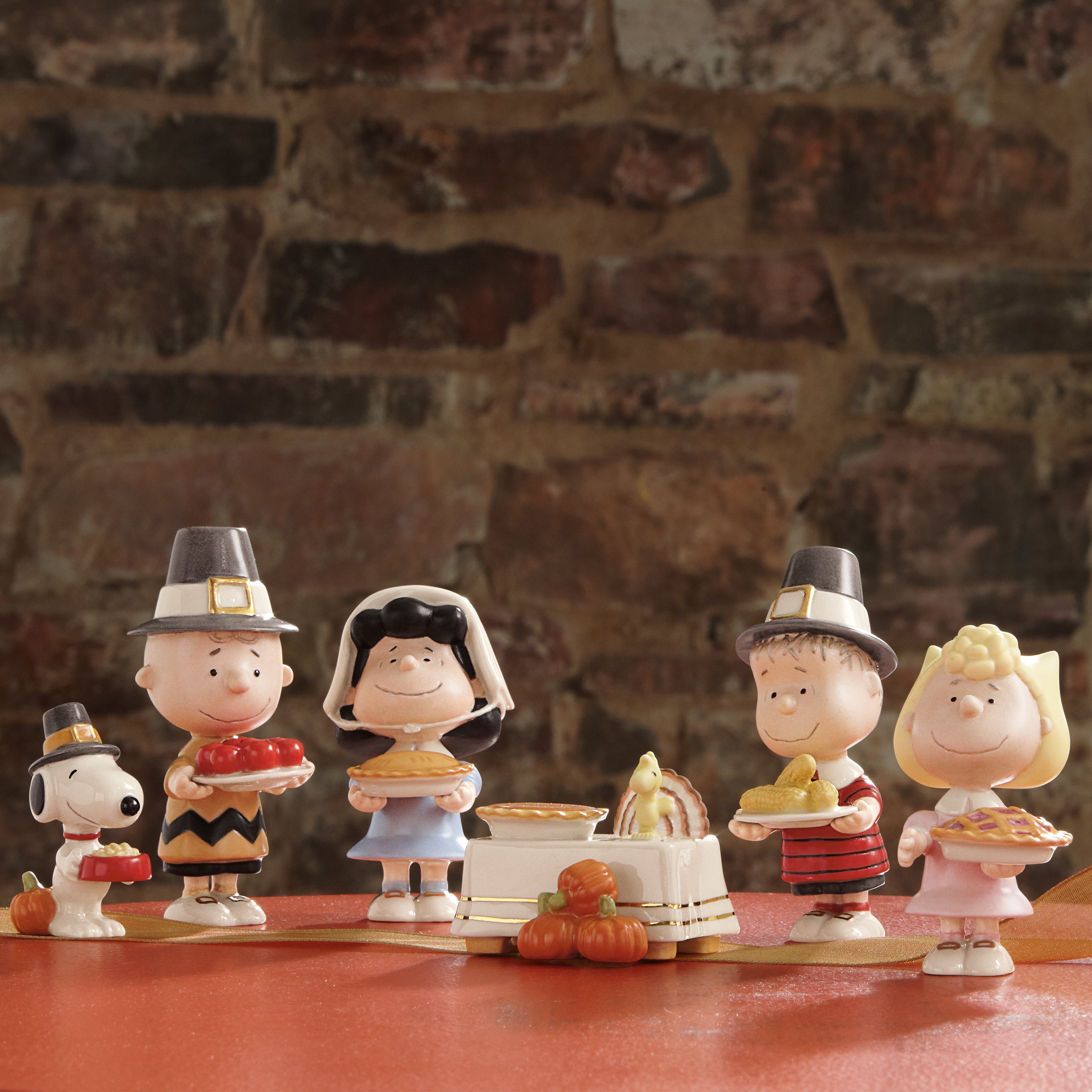 Peanuts Thanksgiving Figurine Set - 6 Piece Holiday Decor Collection for Tabletop, Mantel, and Seasonal Home Decor