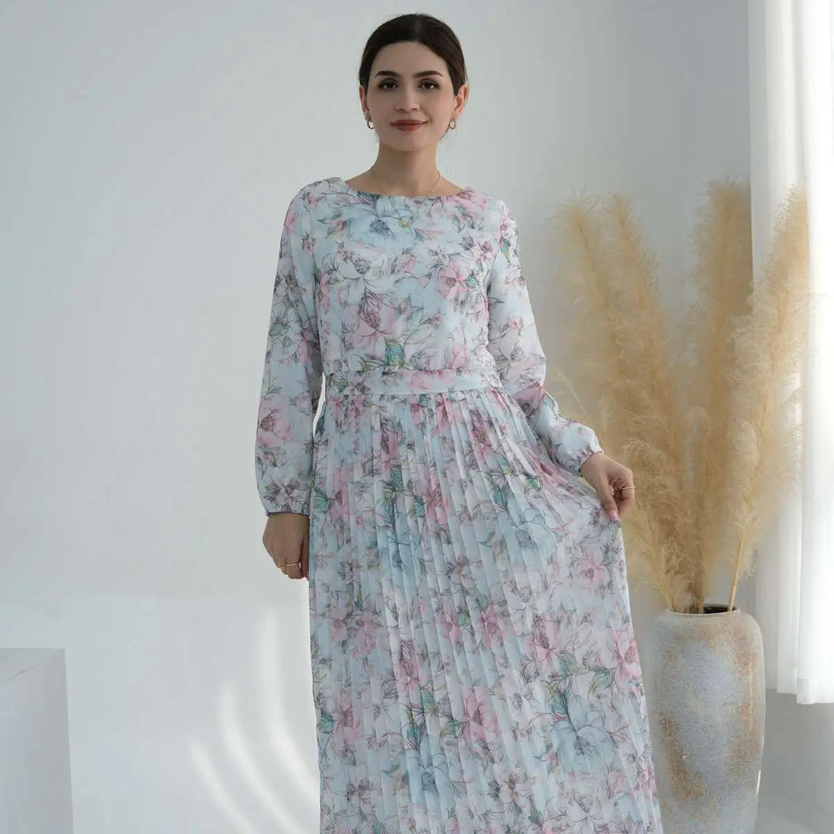 Elegant Muslim Women's Pleated Chiffon Printed Abaya Dress - Modest Islamic Prayer Dress for Mosque & Special Occasions