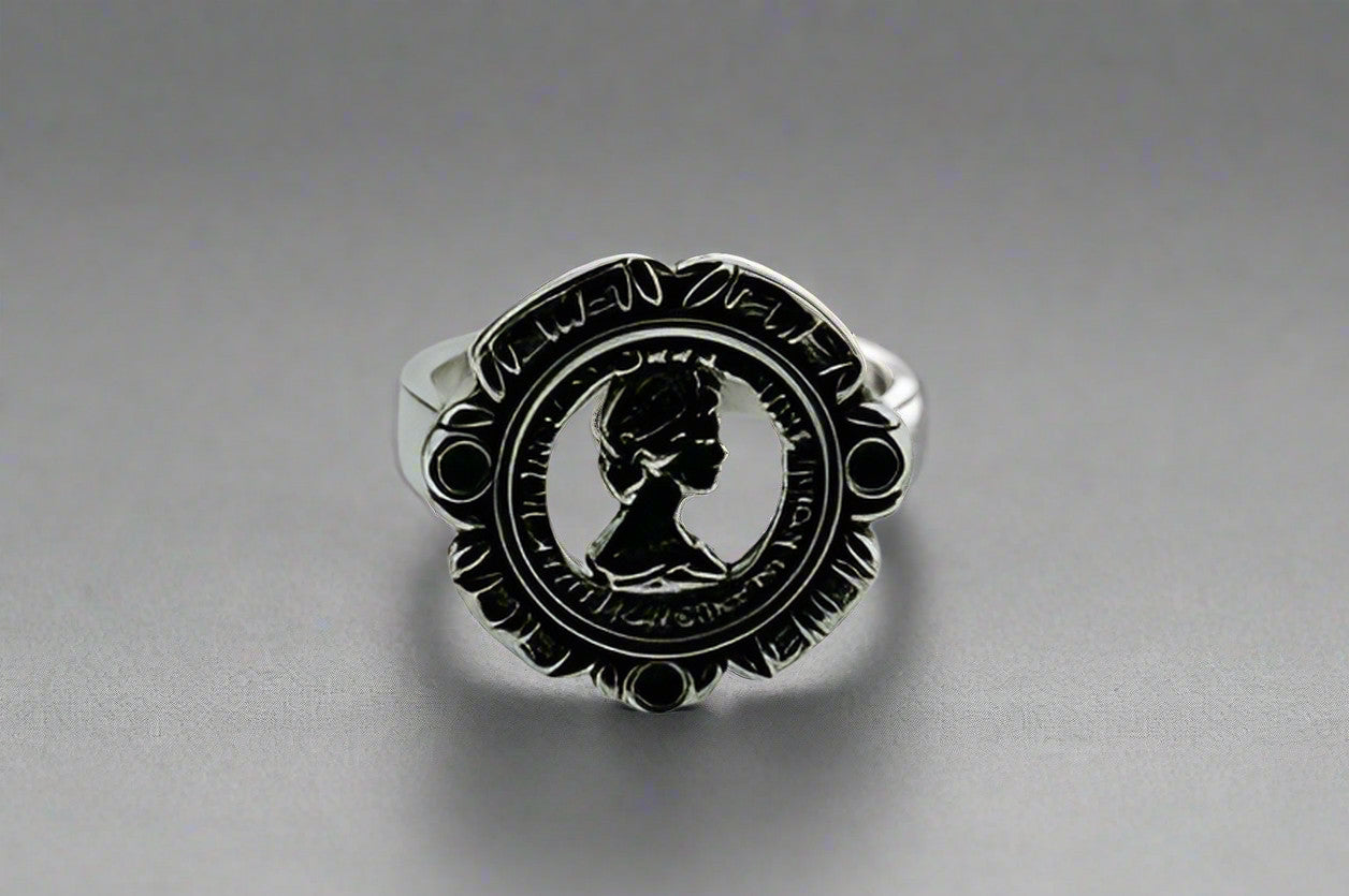 Elegant Sterling Silver Queen Cutout Ring for Women - Perfect for Weddings, Parties & Everyday Wear