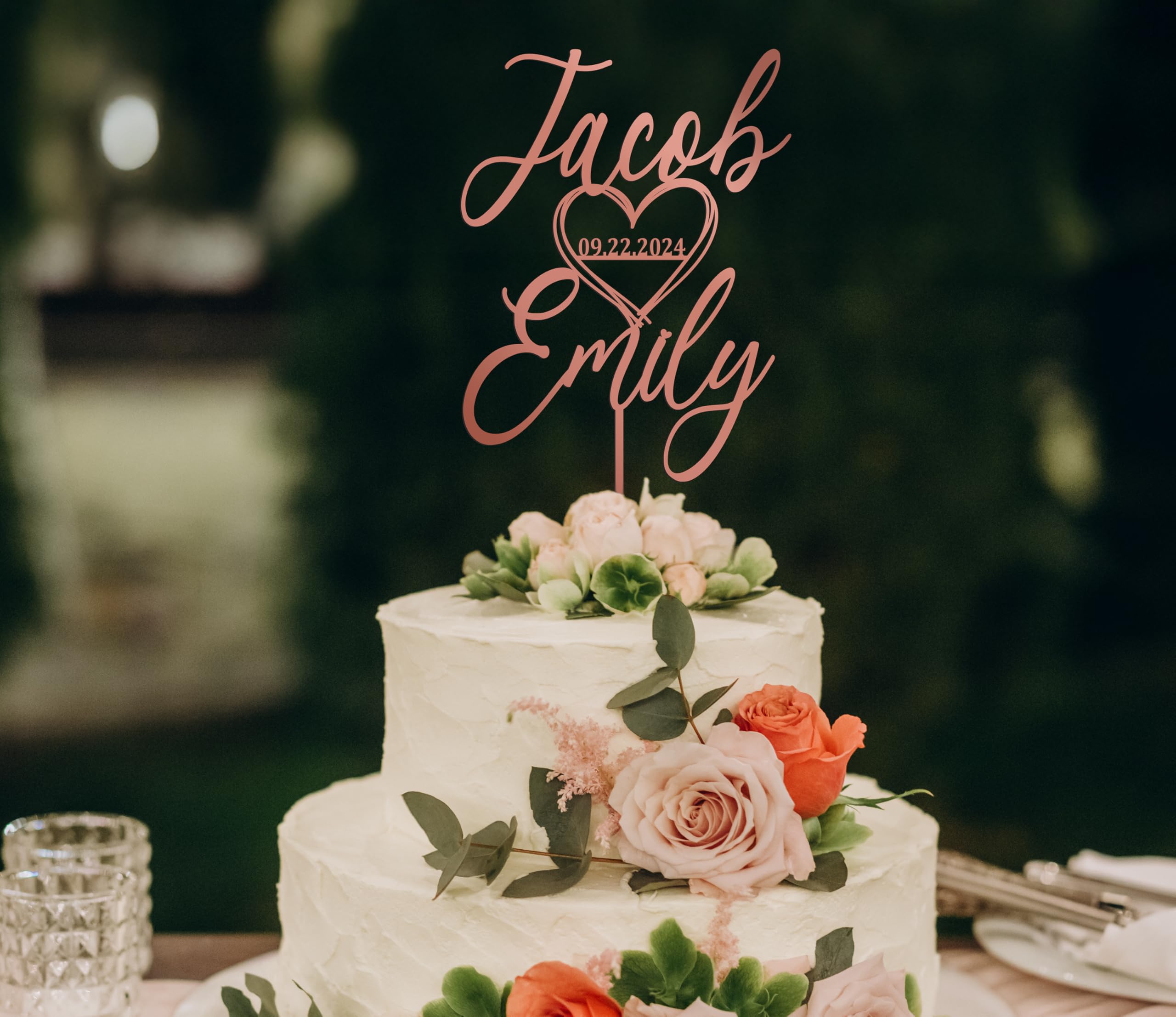 Custom Wedding Cake Topper - Personalized Mr & Mrs Cake Topper for Rustic Weddings & Anniversaries | Perfect for Wedding Cakes, Anniversary Cakes & Special Celebrations