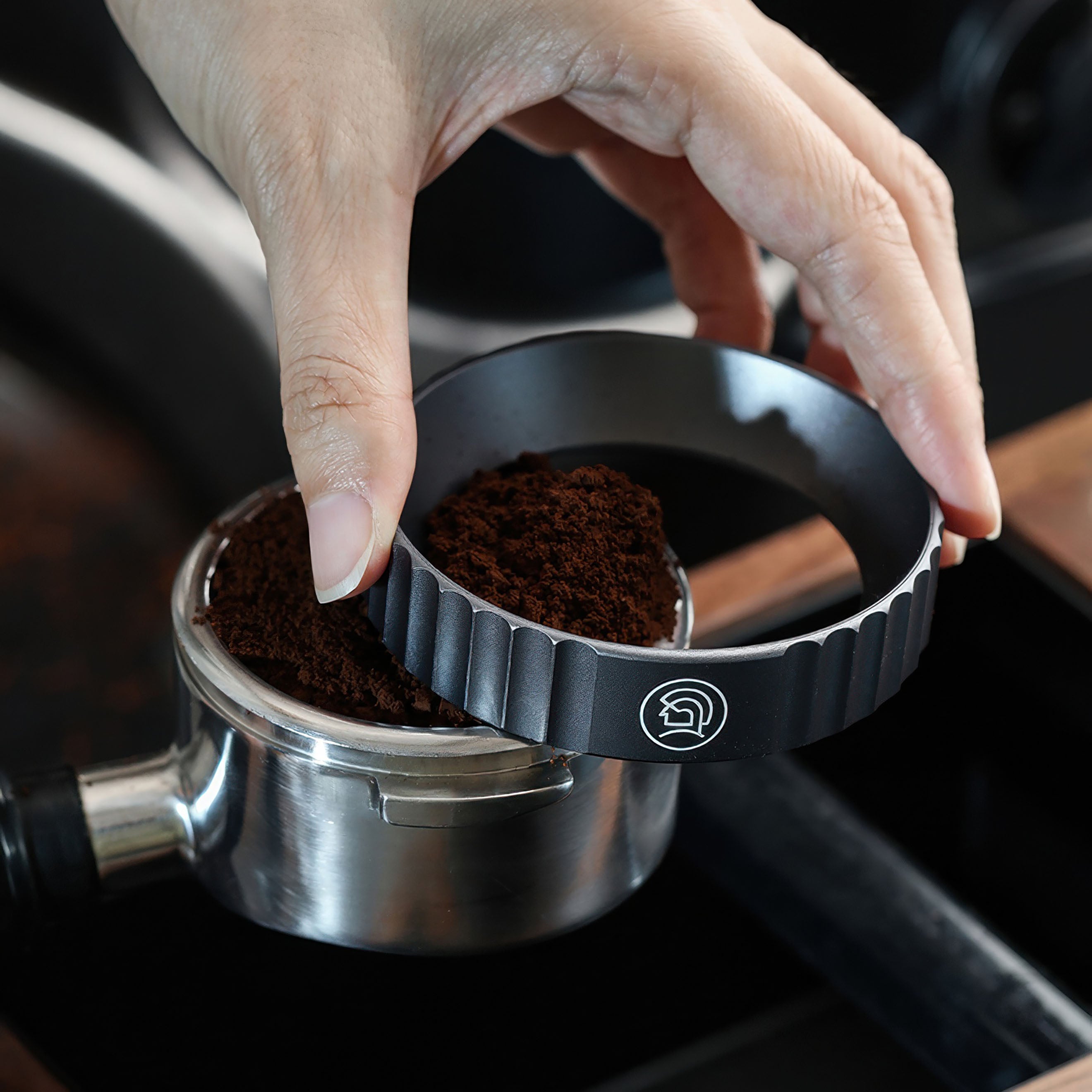 Magnetic Dosing Funnel Cup with Ring - Perfect for Precise Liquid Measurement in Cooking, Baking, and Mixing Drinks