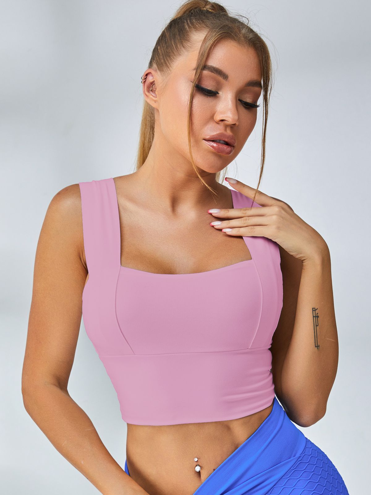 ZASUWA Women's Wide Shoulder Strap Sports Bras - High Support Workout Bra for Running, Yoga & Gym - Comfortable & Breathable Activewear for Fitness & Training