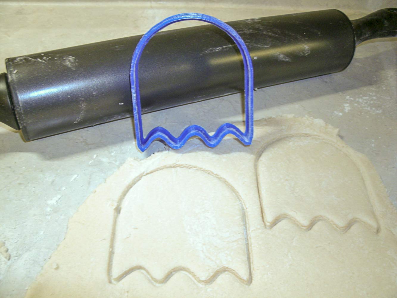 PACMAN-Inspired 3-Piece Ghost Cookie Cutter Set PR1074 - Perfect for Halloween Baking, Video Game Themed Parties & Retro Gaming Decor
