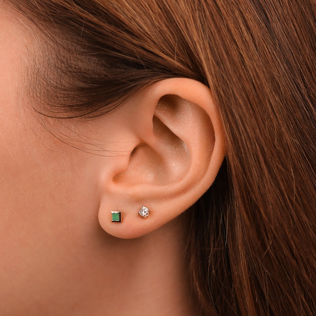 14K Yellow Gold Princess Cut Emerald Stud Earrings for Women – Elegant Gift for Birthday, Anniversary & Special Occasions