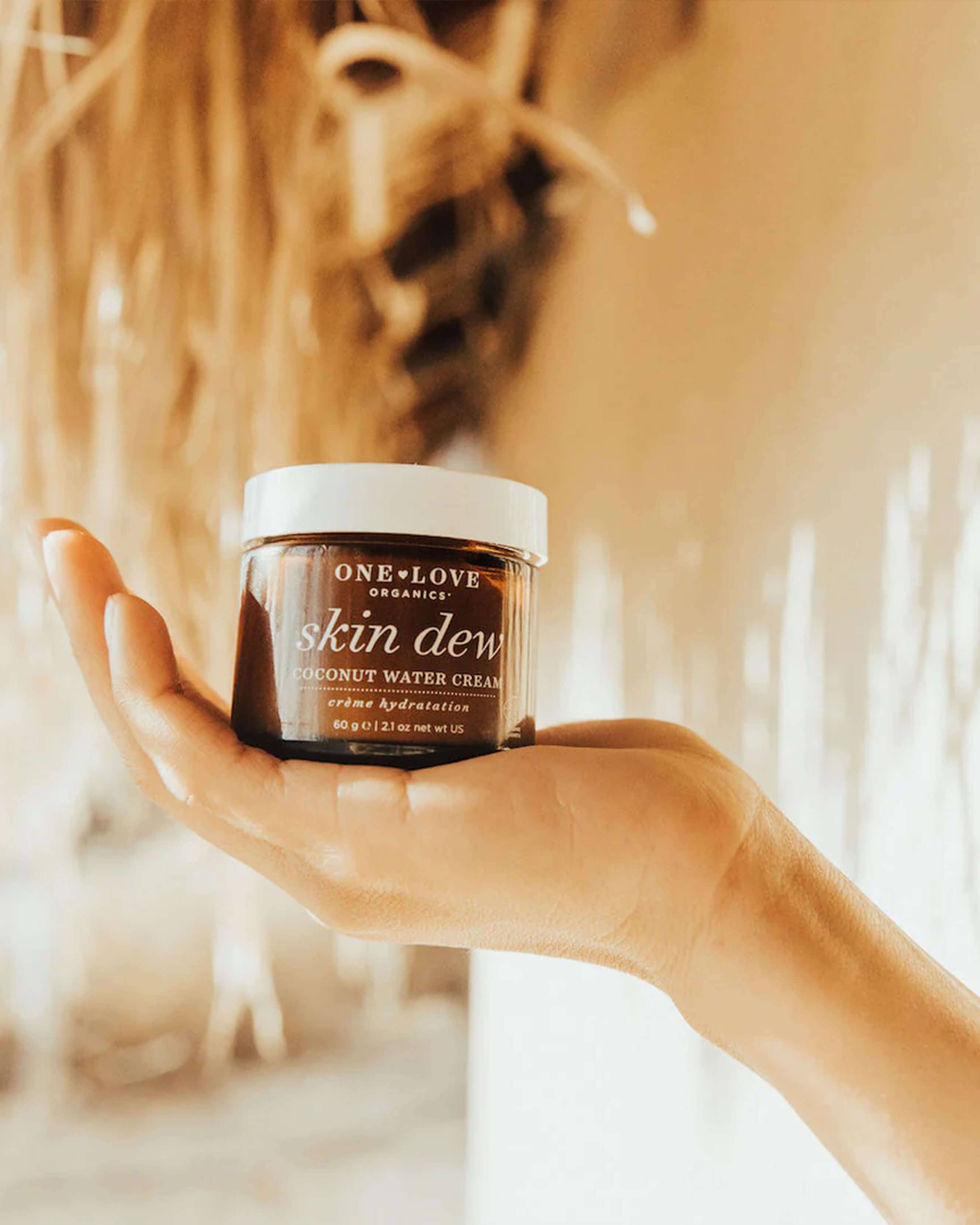 Hydrating Skin Dew Coconut Water Cream - Moisturizing Face Cream for Dry & Sensitive Skin | Day & Night Use for Glowing Complexion