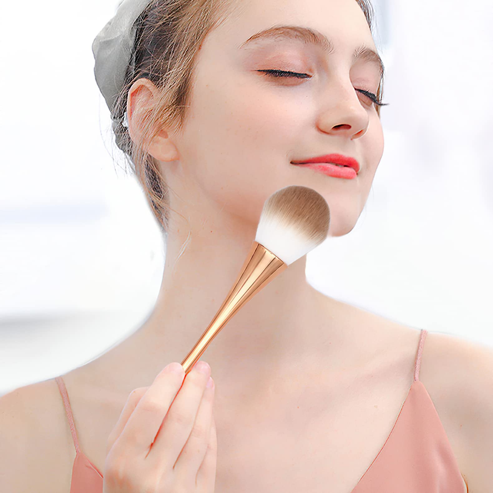 Premium Large Powder Makeup Brush - Vegan & Cruelty-Free Fluffy Blush Brush for Setting Powder, Bronzer & Highlighter - Soft Synthetic Bristles (Rose Gold) - Perfect for Professional Makeup & Everyday Beauty Routine