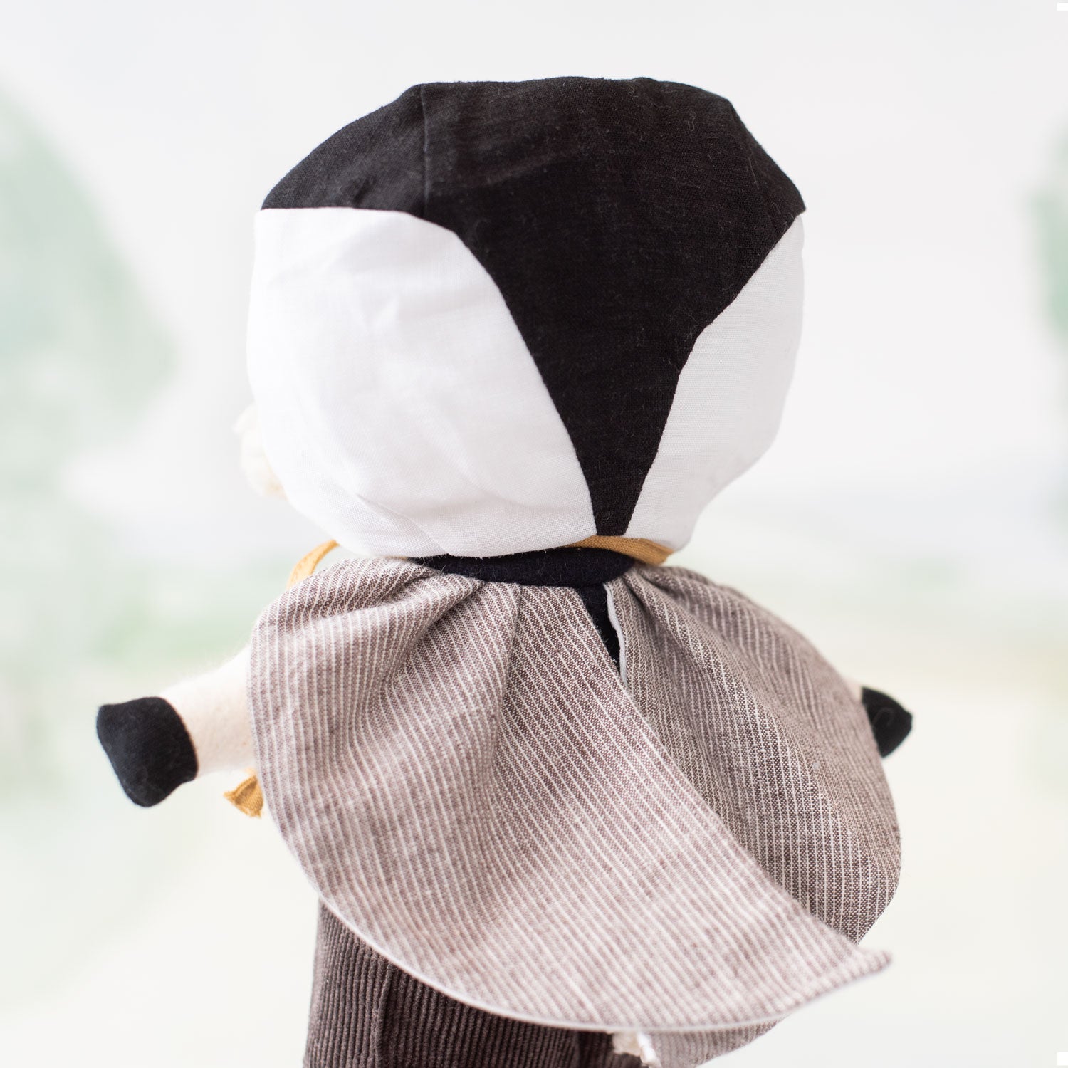 Adorable Chickadee Costume Set for 18 Inch Dolls - Perfect for Dress-Up, Photo Shoots & Collectors
