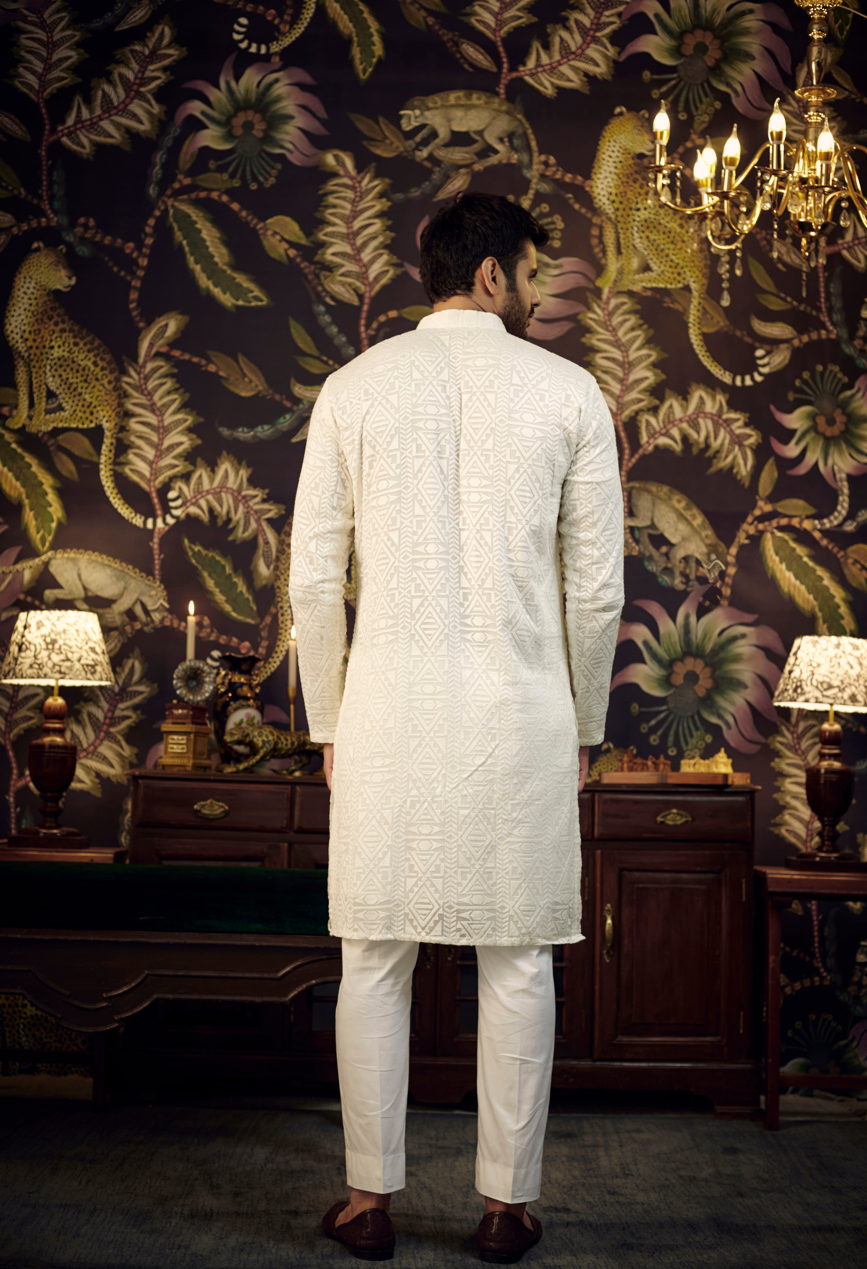 Elegant White Chikankari Kurta for Women - Traditional Indian Embroidered Tunic - Perfect for Festivals, Weddings & Casual Wear