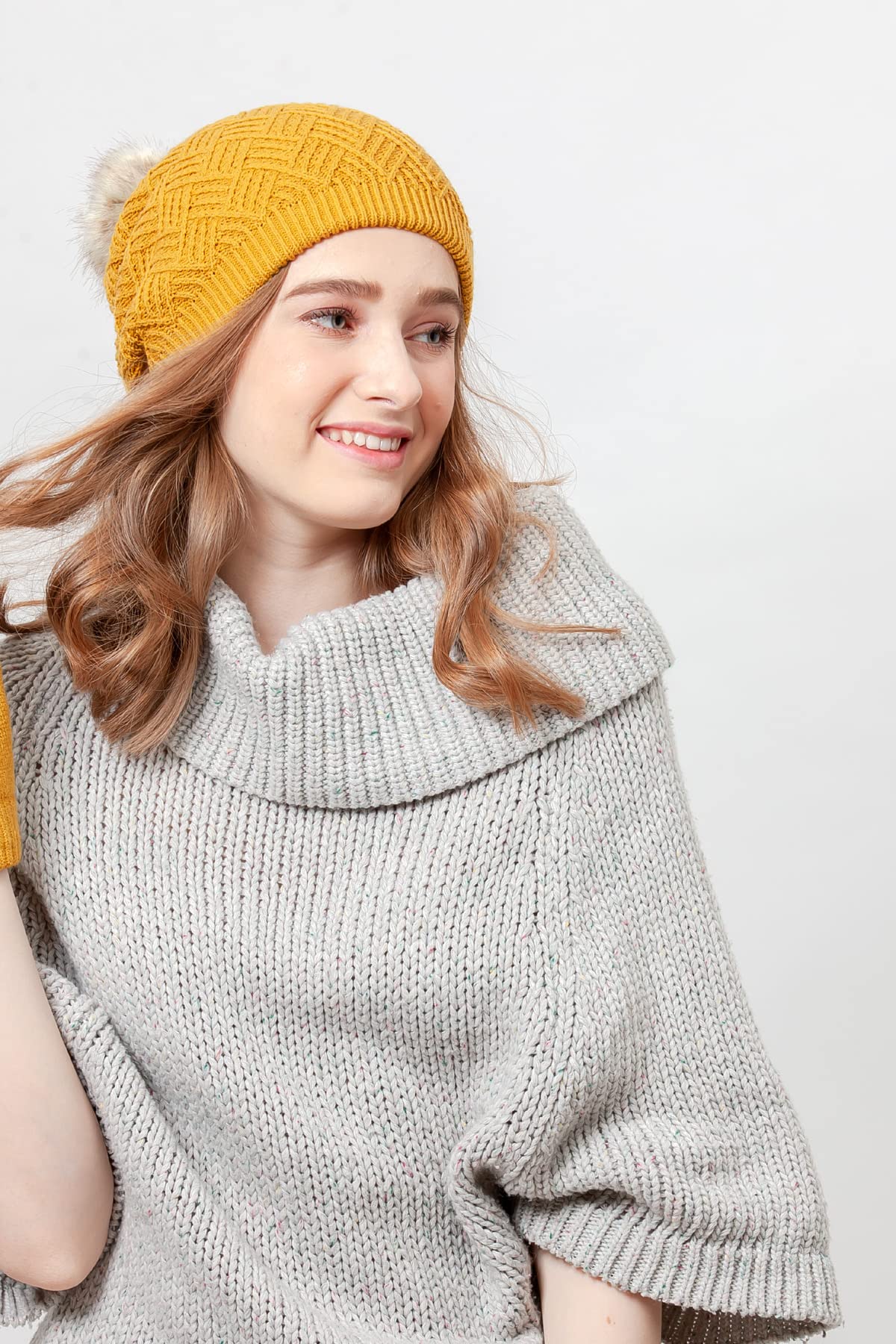 BYOS Women's Winter Accessories Set - Knit Beanie Hat, Gloves & Scarf - Warm Cozy Gift for Her - Perfect for Snow Days, Skiing & Holiday Outfits