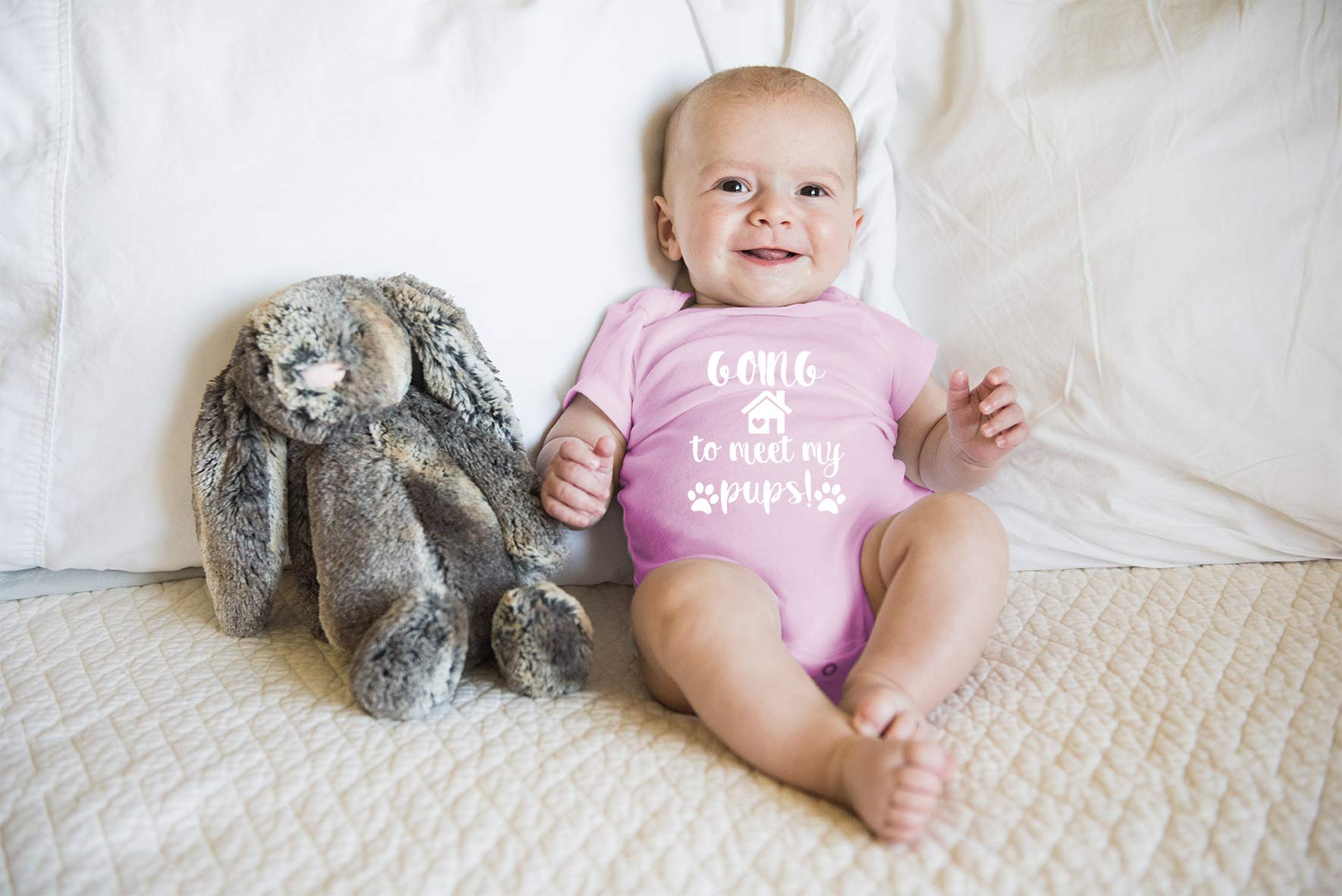 Funny Baby Bodysuit - Cute Newborn Romper for Boys & Girls - Perfect for Pet Lovers & Photo Shoots
