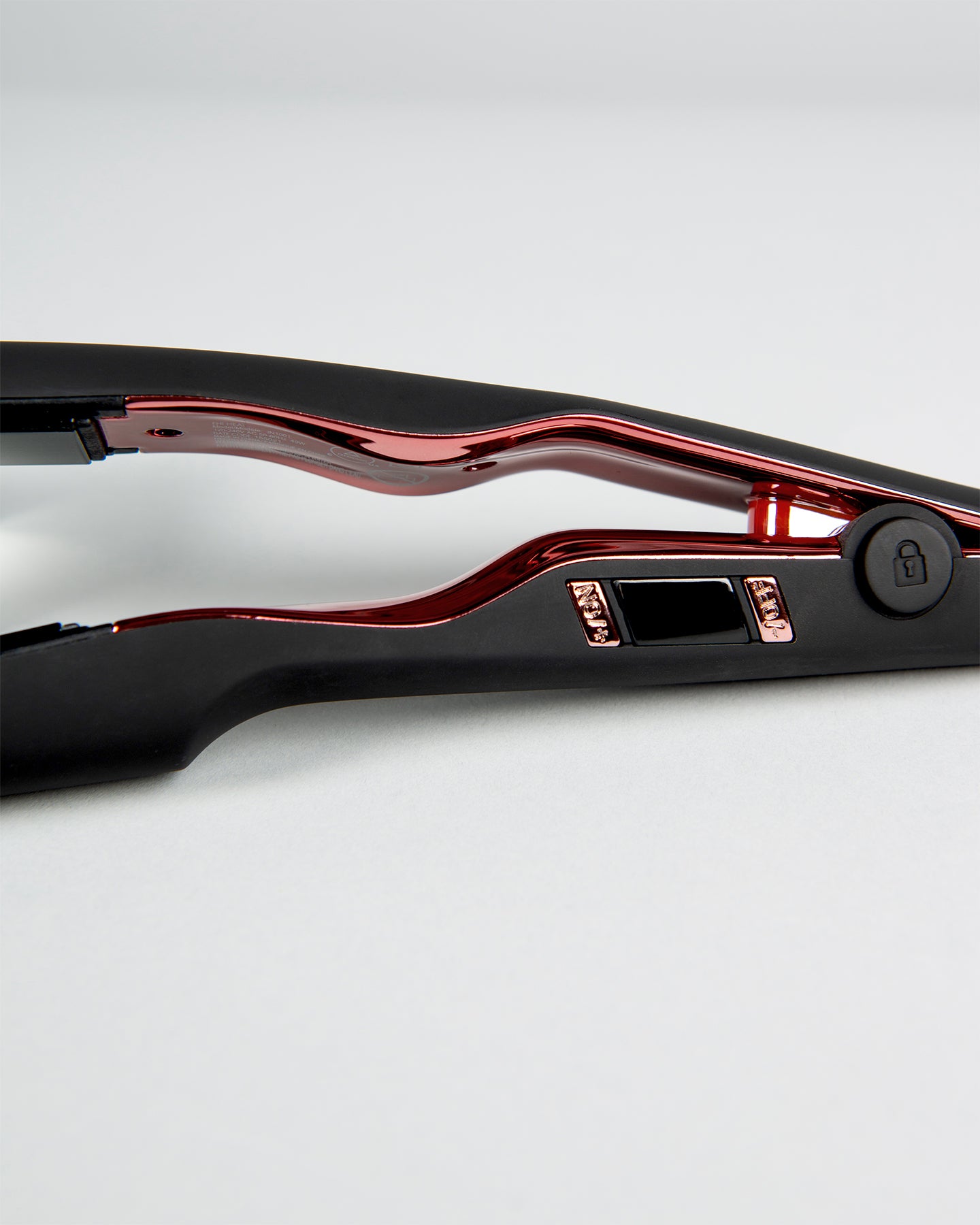 Innovator The Curve Pro Styling Iron 1