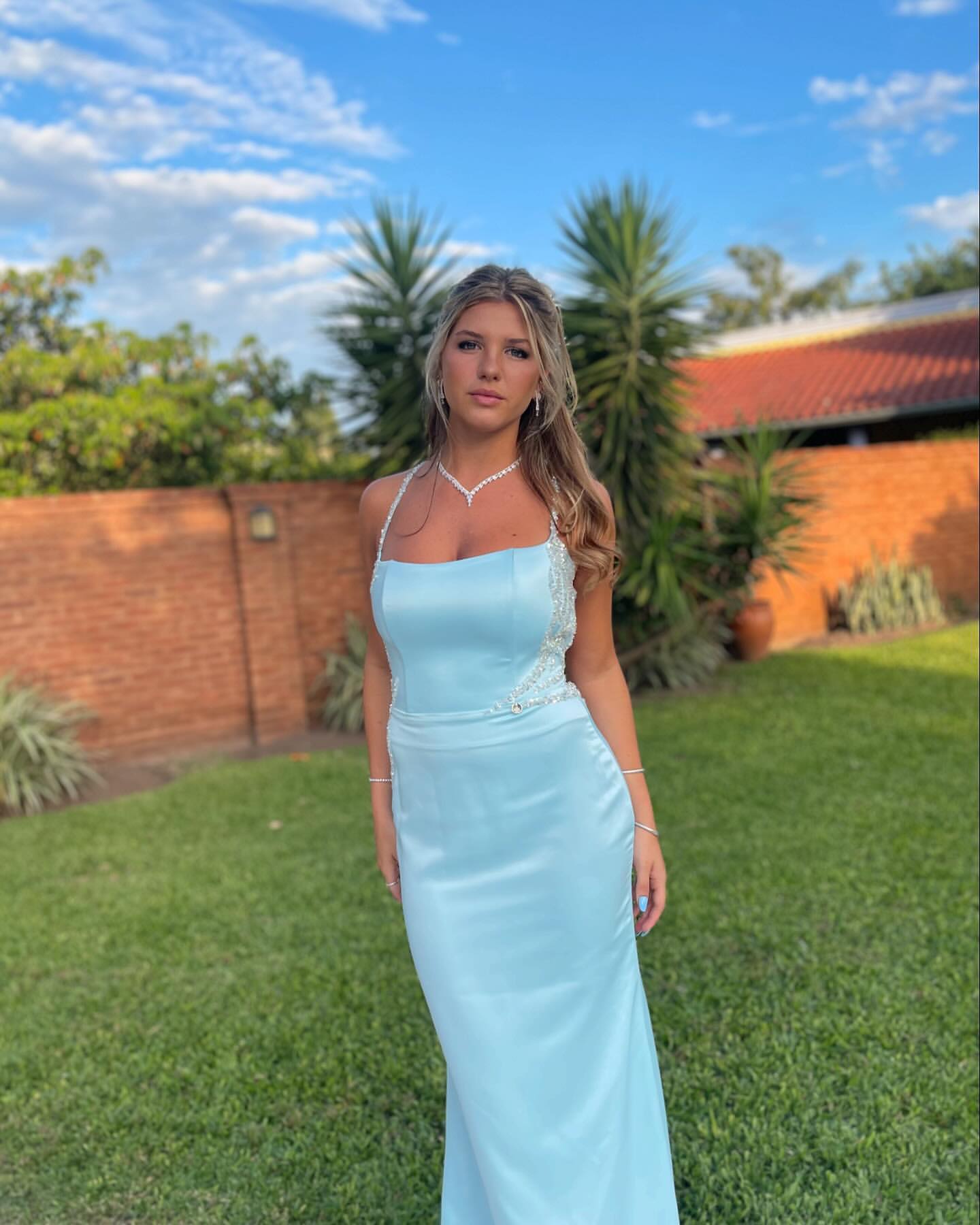 Elegant Backless Blue Mermaid Prom Dress with Sequin Details - Formal Evening Gown for Homecoming, Prom Night & Special Occasions - Style J5898
