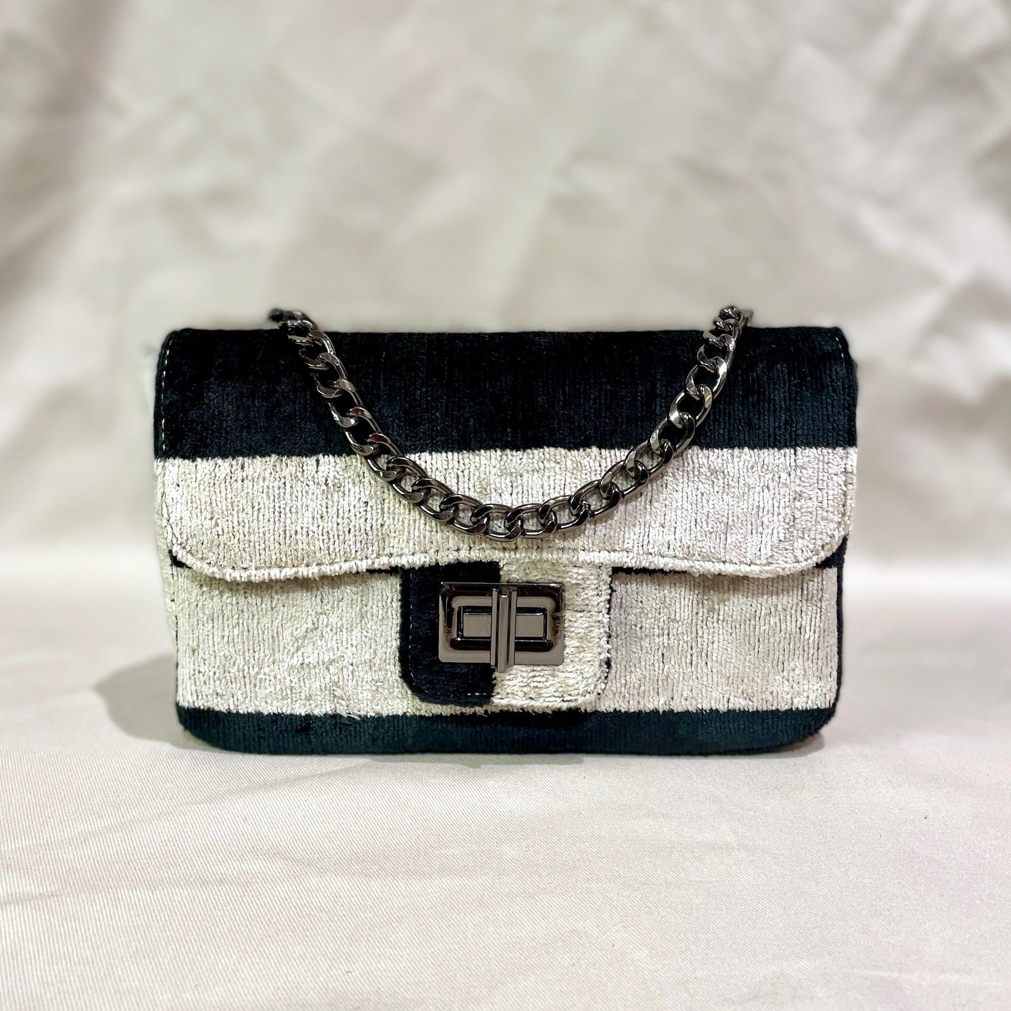 Ikat Coco Bag Sapri - Stylish Handmade Woven Tote Bag for Women - Perfect for Beach, Shopping & Travel Accessories
