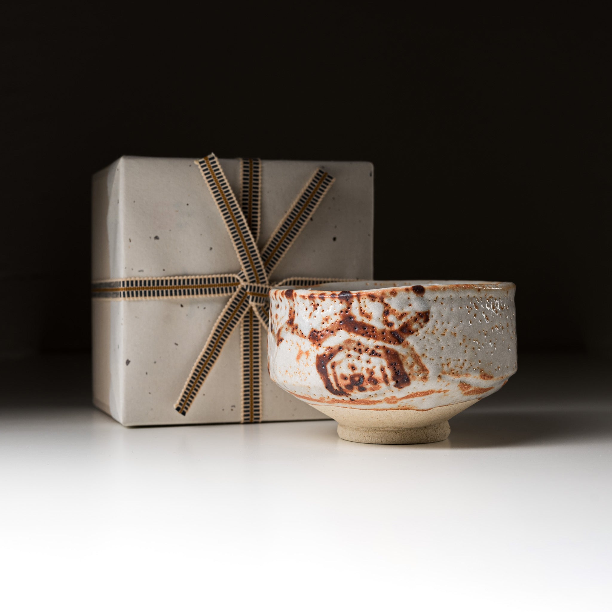 Premium Matcha Bowl - Shino Kikko Glazed Ceramic Tea Cup for Japanese Tea Ceremony | Handcrafted Traditional Japanese Tea Set for Matcha Lovers | Perfect for Zen Meditation, Home Decor & Gift Giving