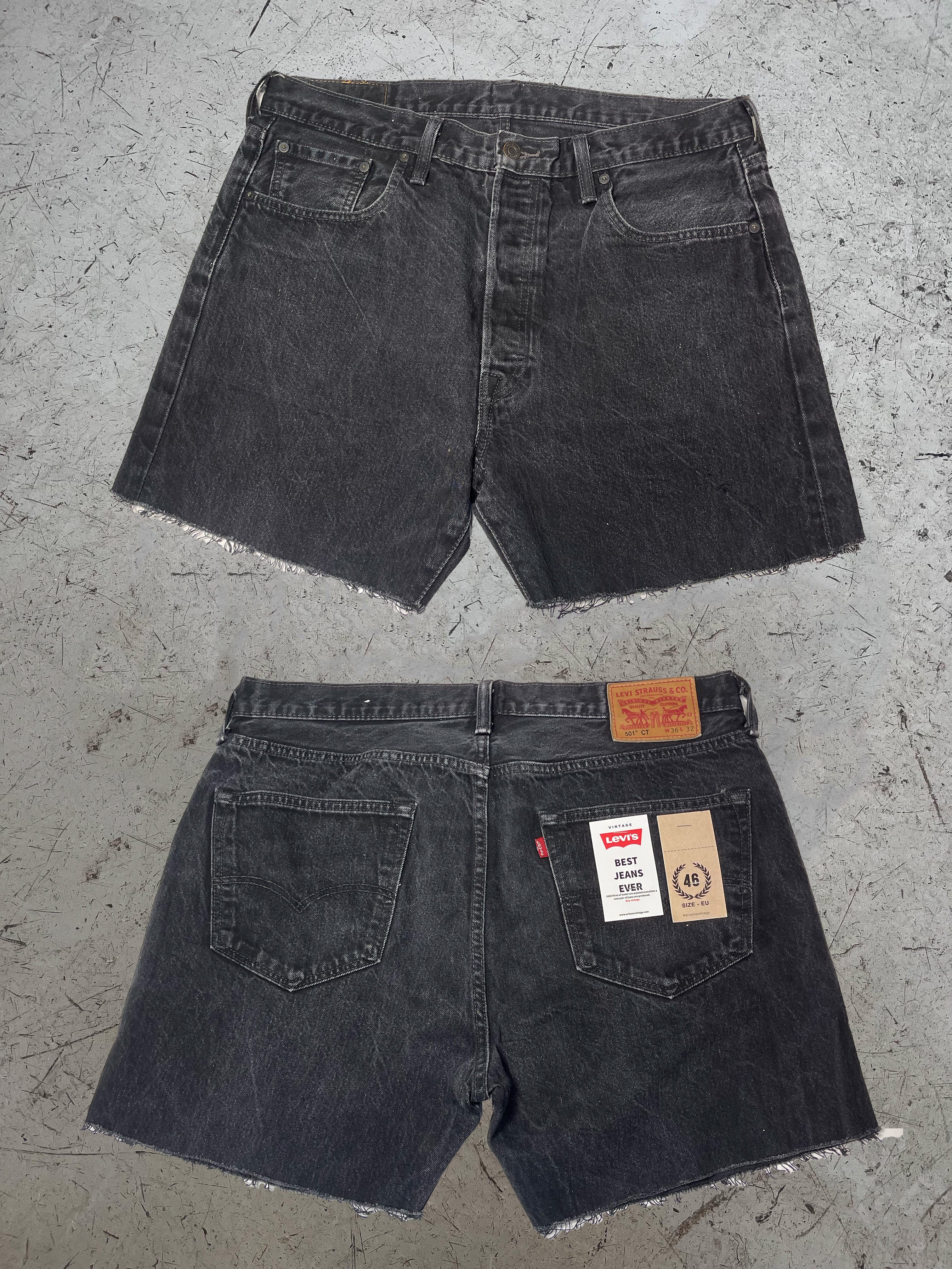Levi's Women's Shorts Size 28 - Classic Denim Shorts for Casual Wear, Summer Outfits & Beach Vacations