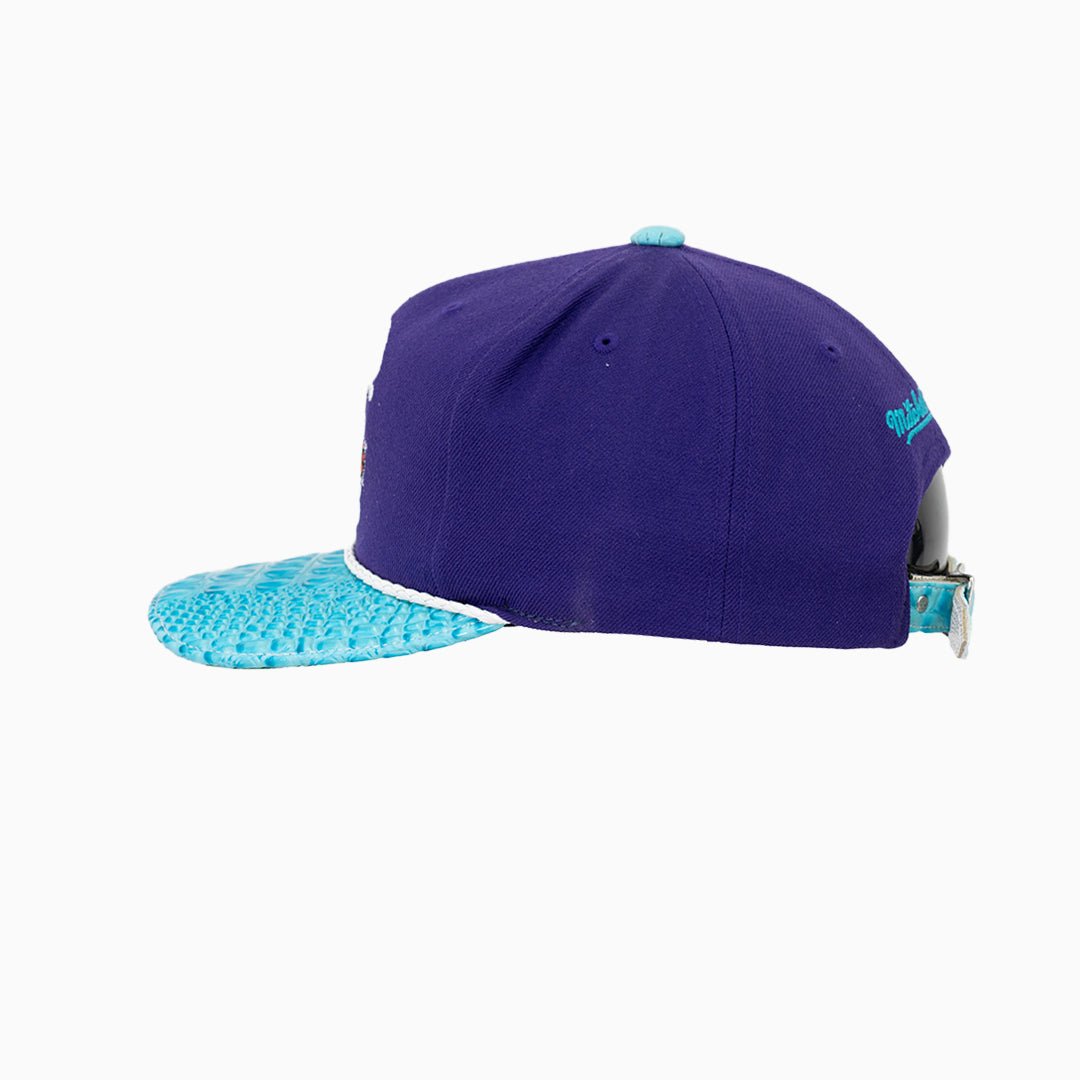 Breyer's Buck 50 Charlotte Hornets NBA Snapback Hat with Genuine Leather Visor - Perfect for Basketball Games, Streetwear Fashion & Sports Fans