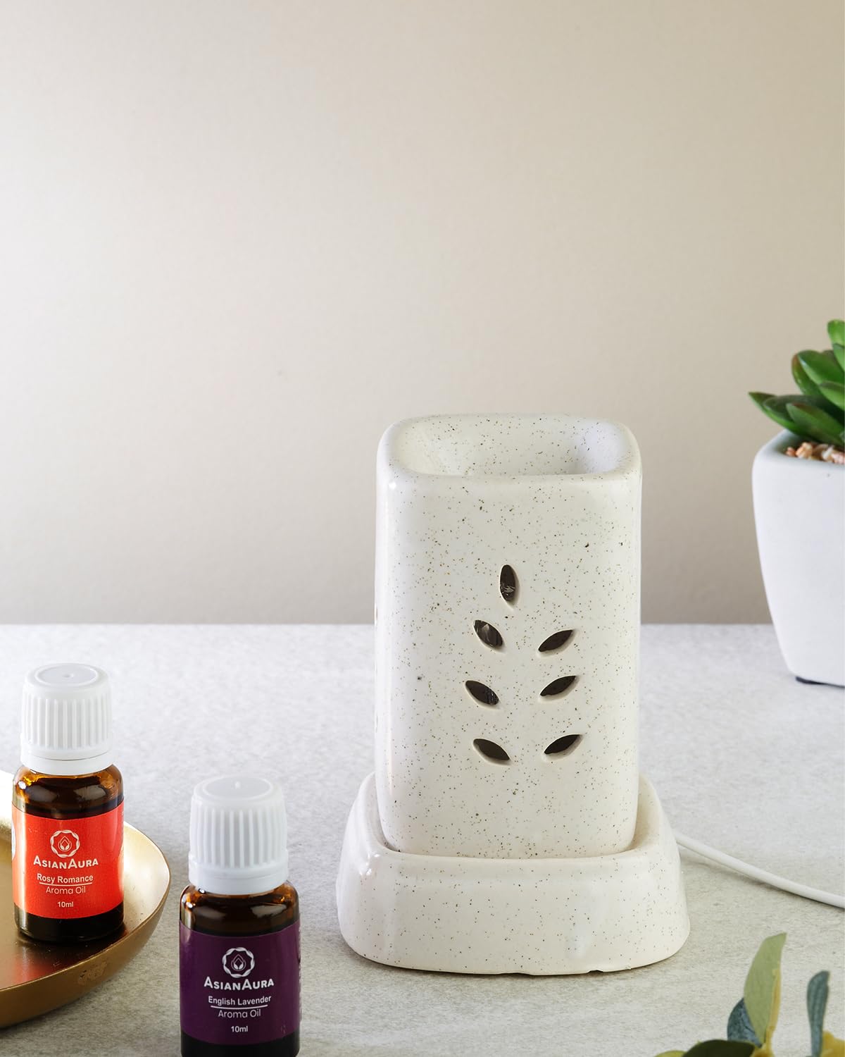 ASIAN AURA White Ceramic Electric Aroma Diffuser & Essential Oil Burner - 8x11.5cm Home Spa Relaxation, Yoga Meditation, Bedroom & Office Aromatherapy