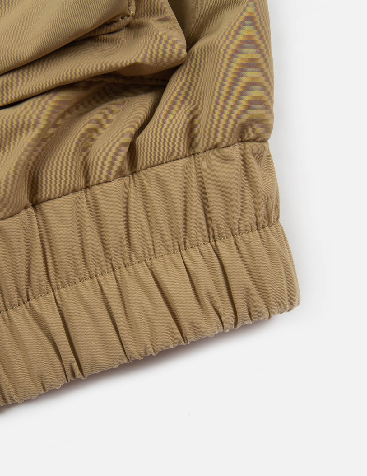 Stylish Multi-Pocket Padded Bomber Jacket for Men & Women | Warm Quilted Lightweight Coat with Multiple Pockets | Perfect for Outdoor Activities, Travel & Casual Wear